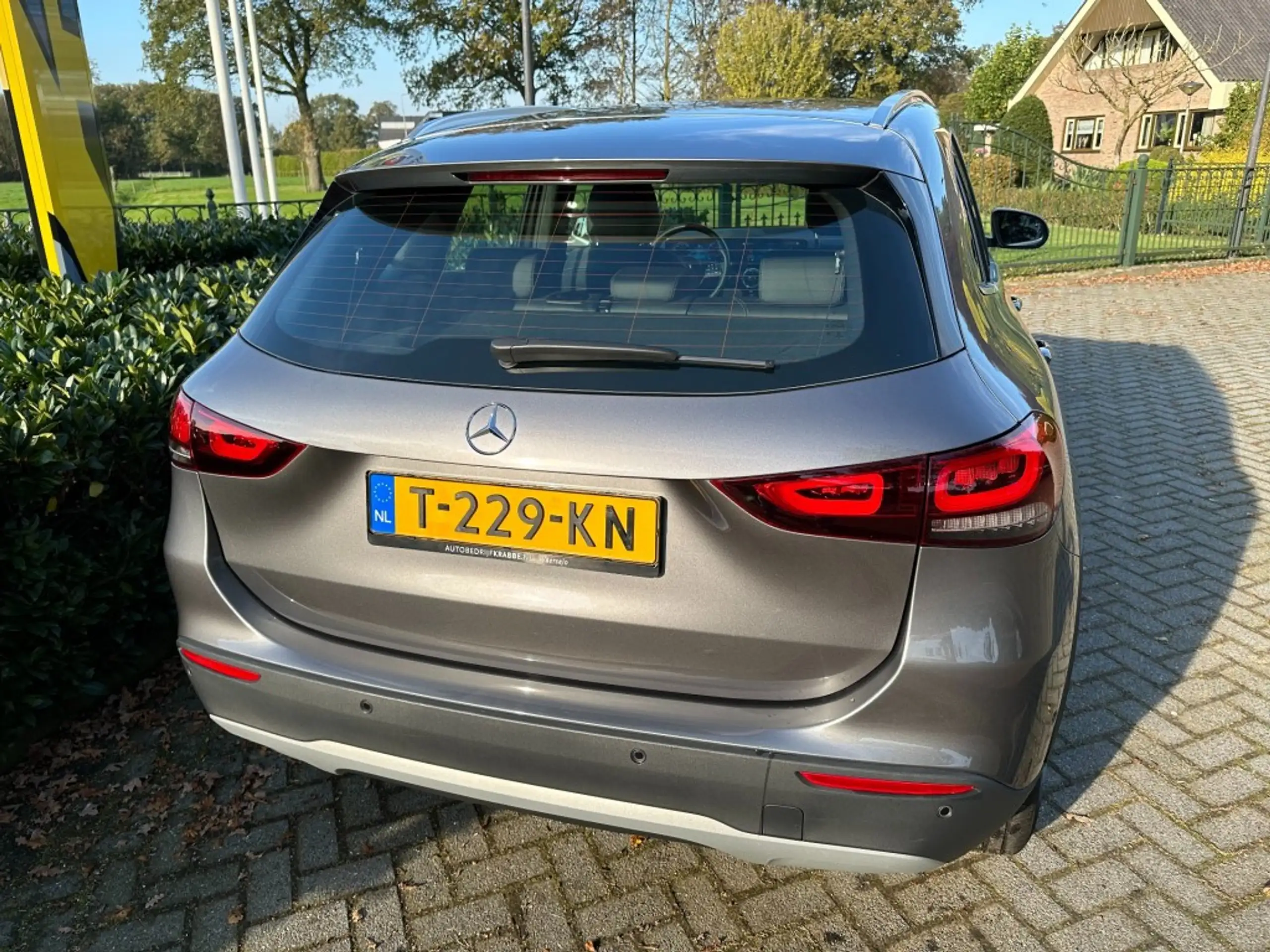 Mercedes-Benz - GLA 200