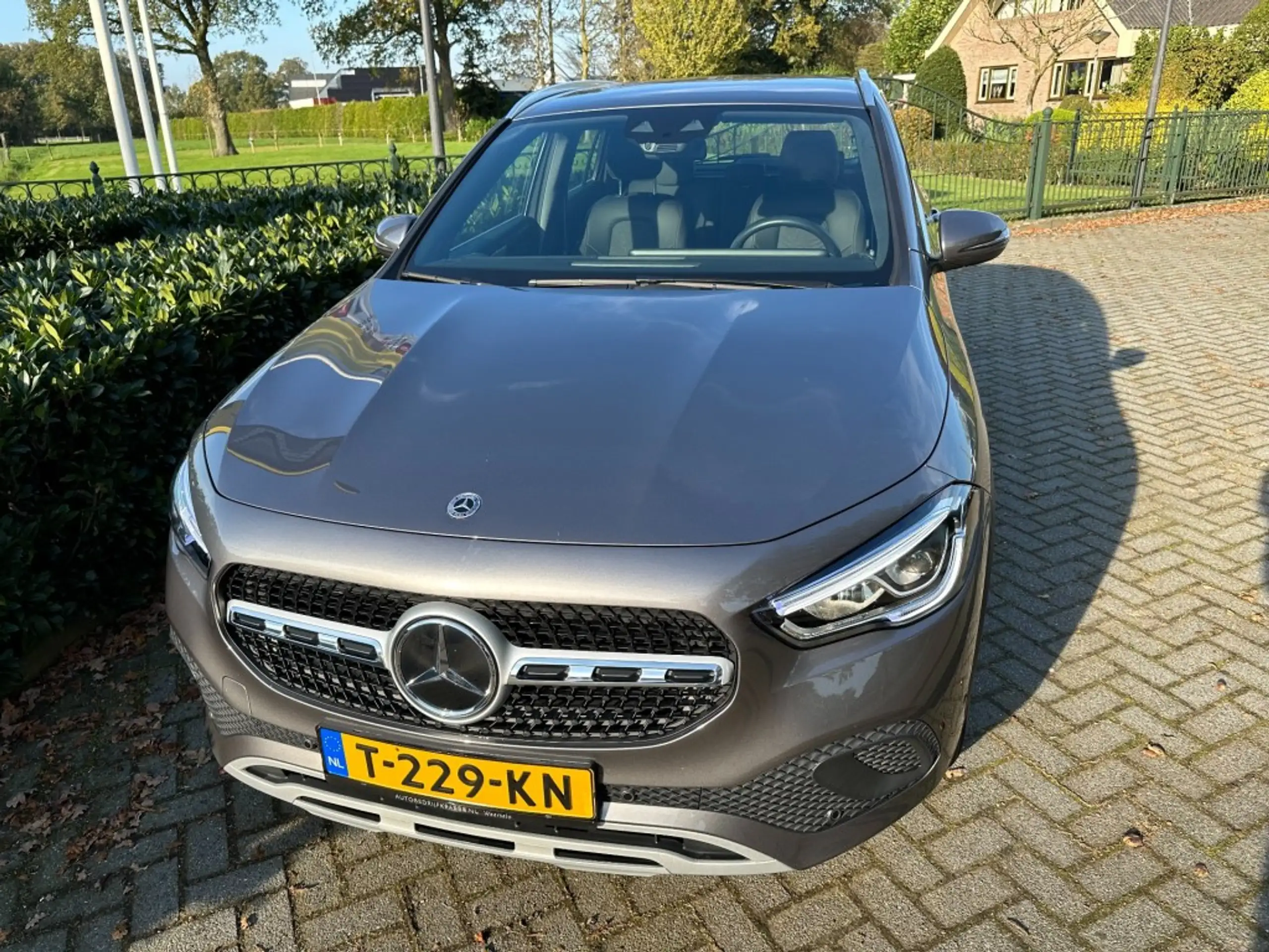 Mercedes-Benz - GLA 200