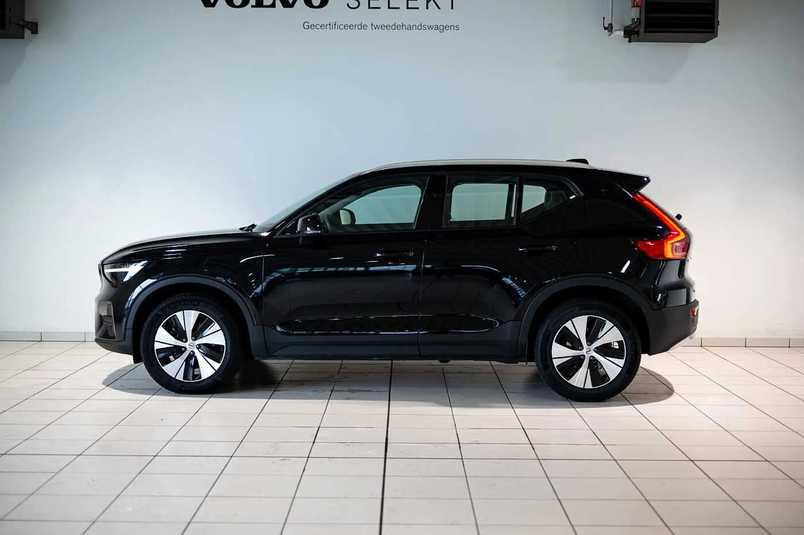 Volvo - XC40