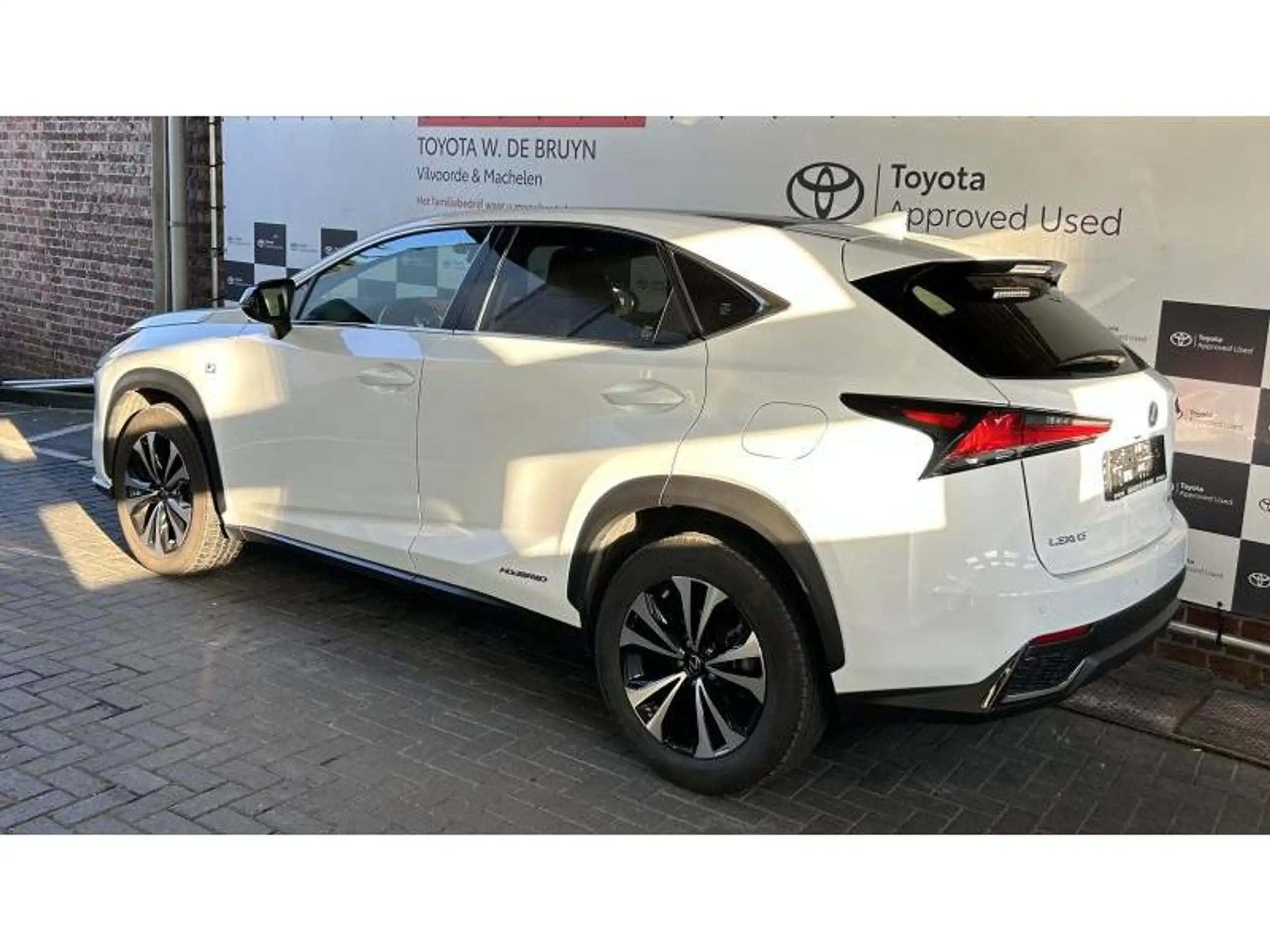 Lexus - NX 300h