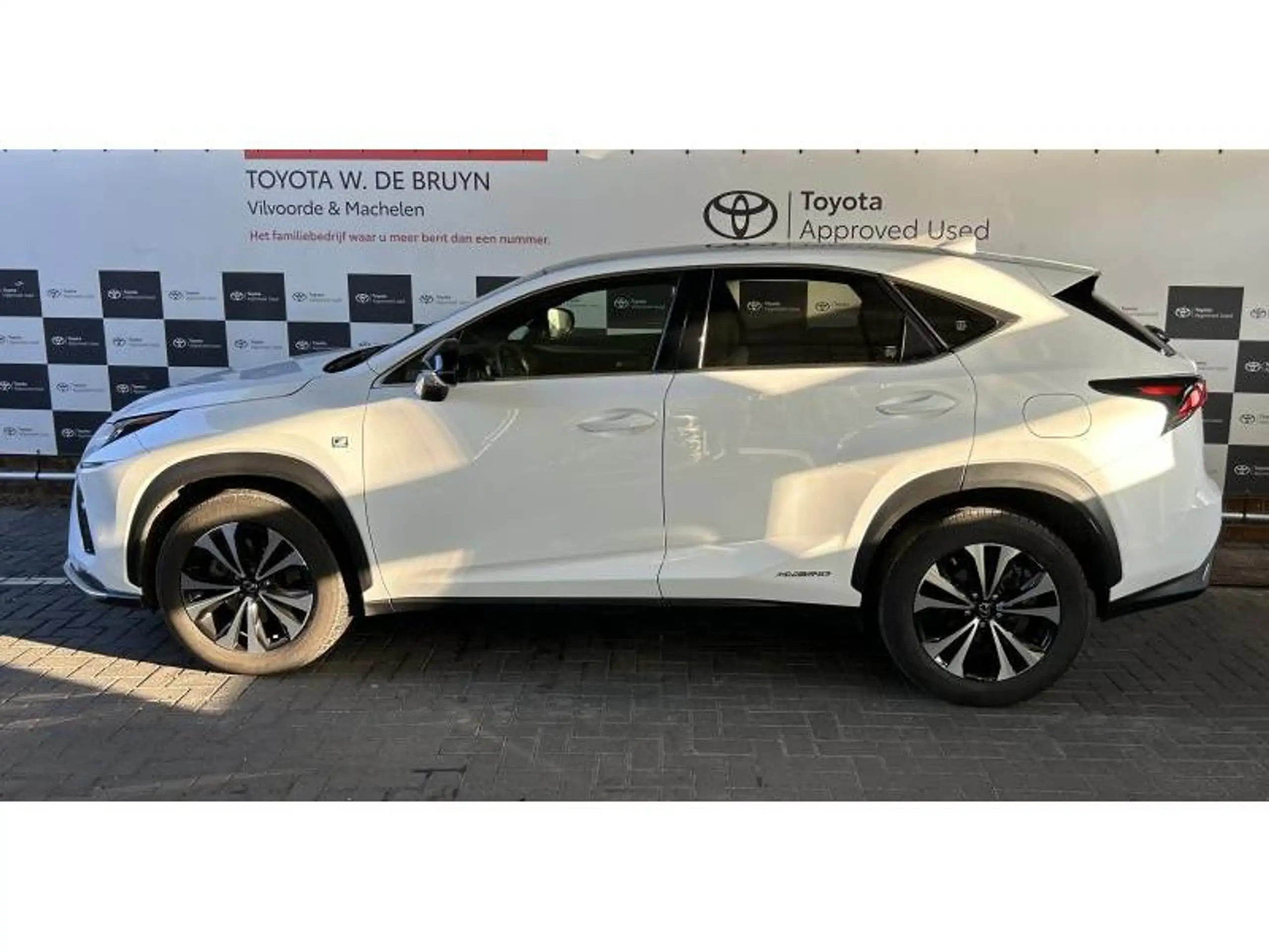 Lexus - NX 300h