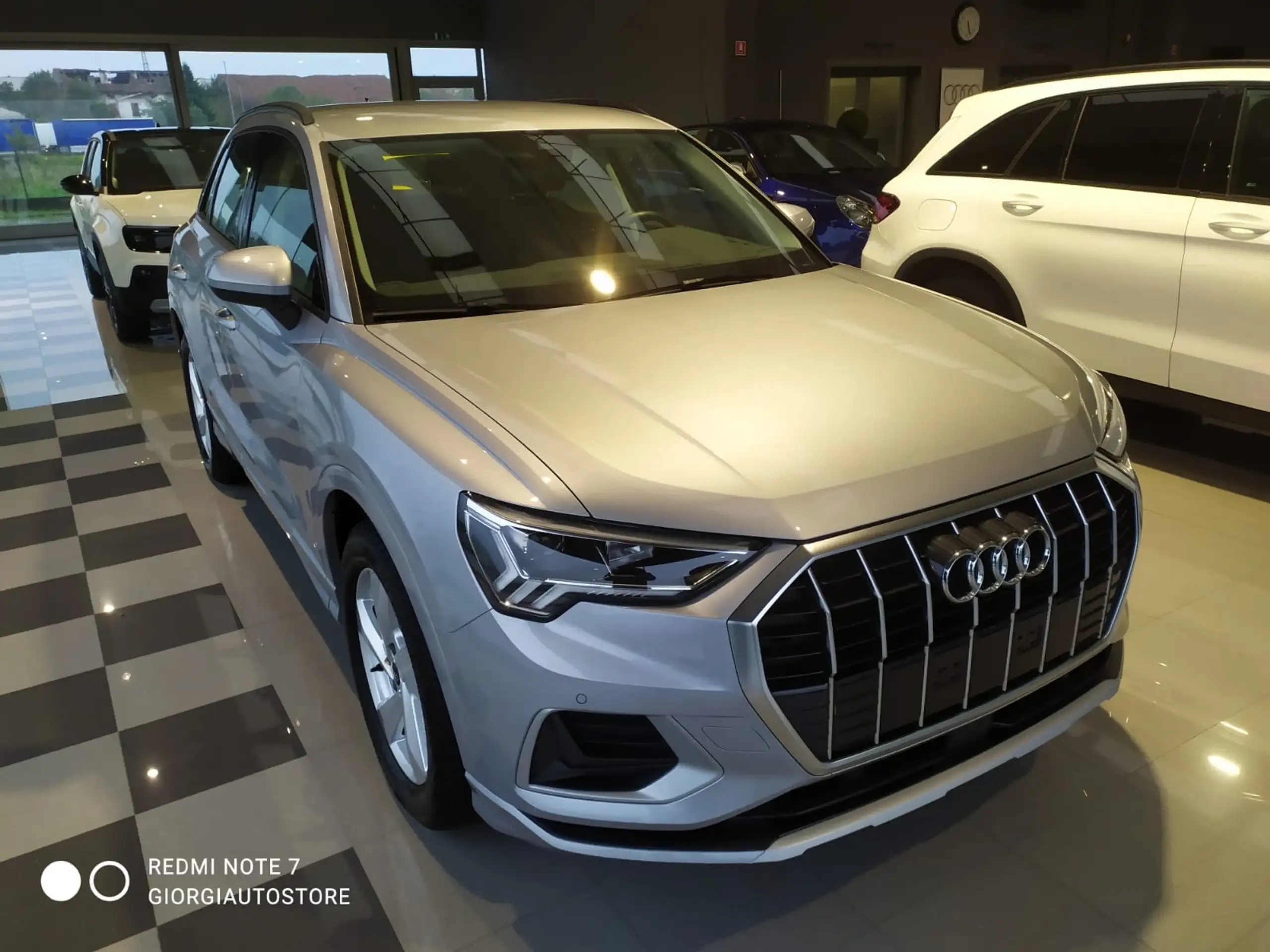 Audi - Q3