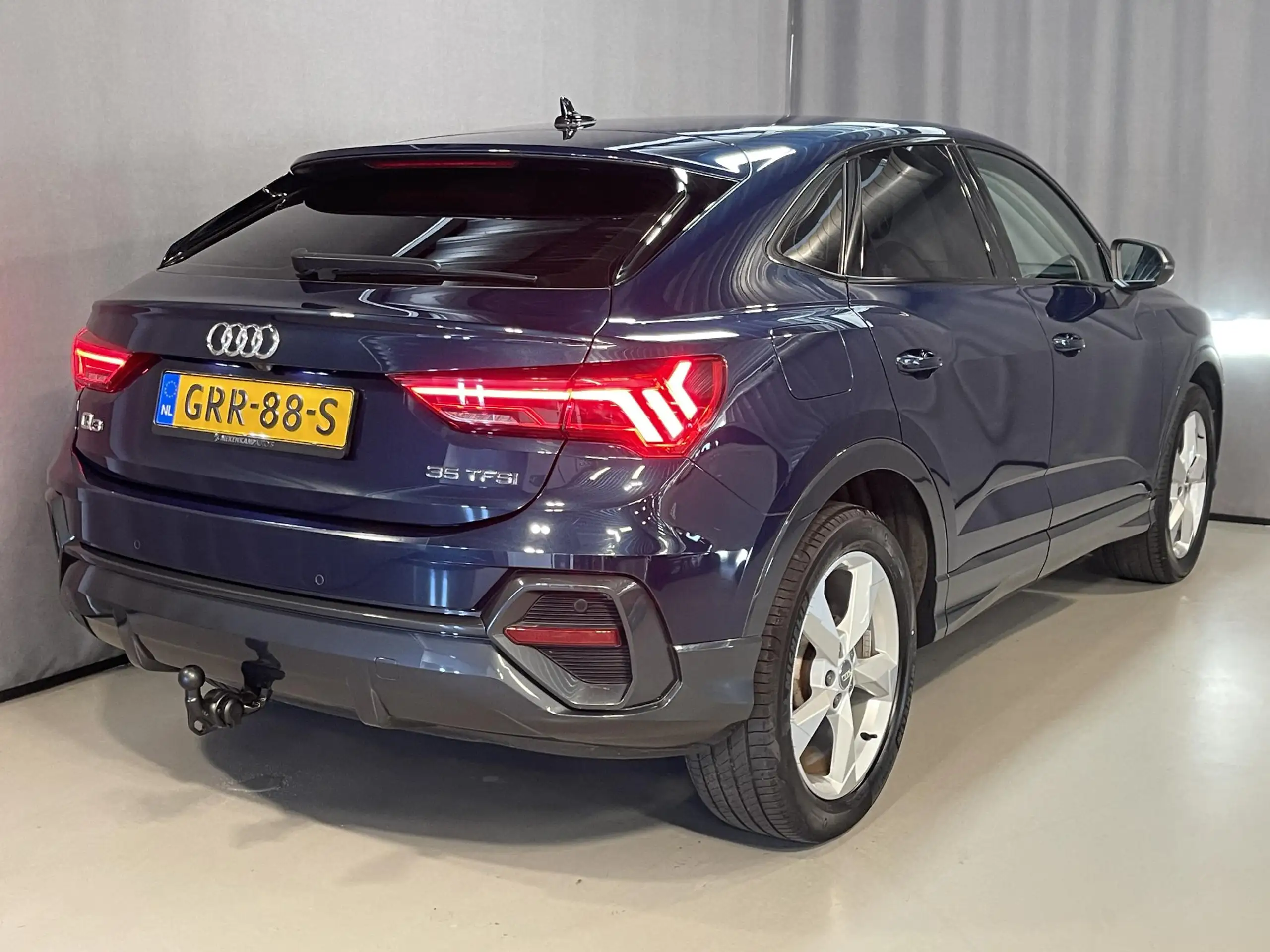 Audi - Q3