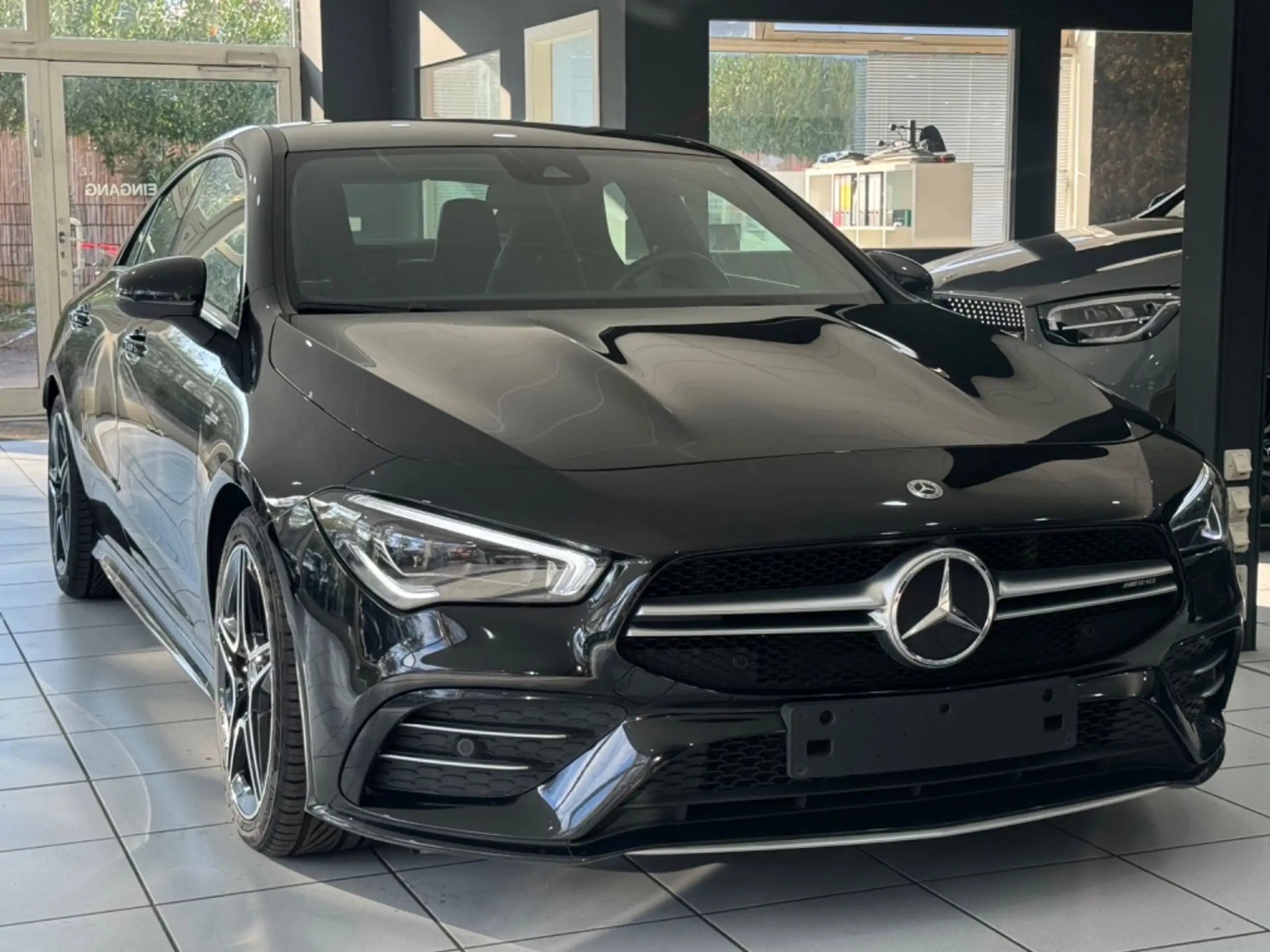 Mercedes-Benz - CLA 35 AMG