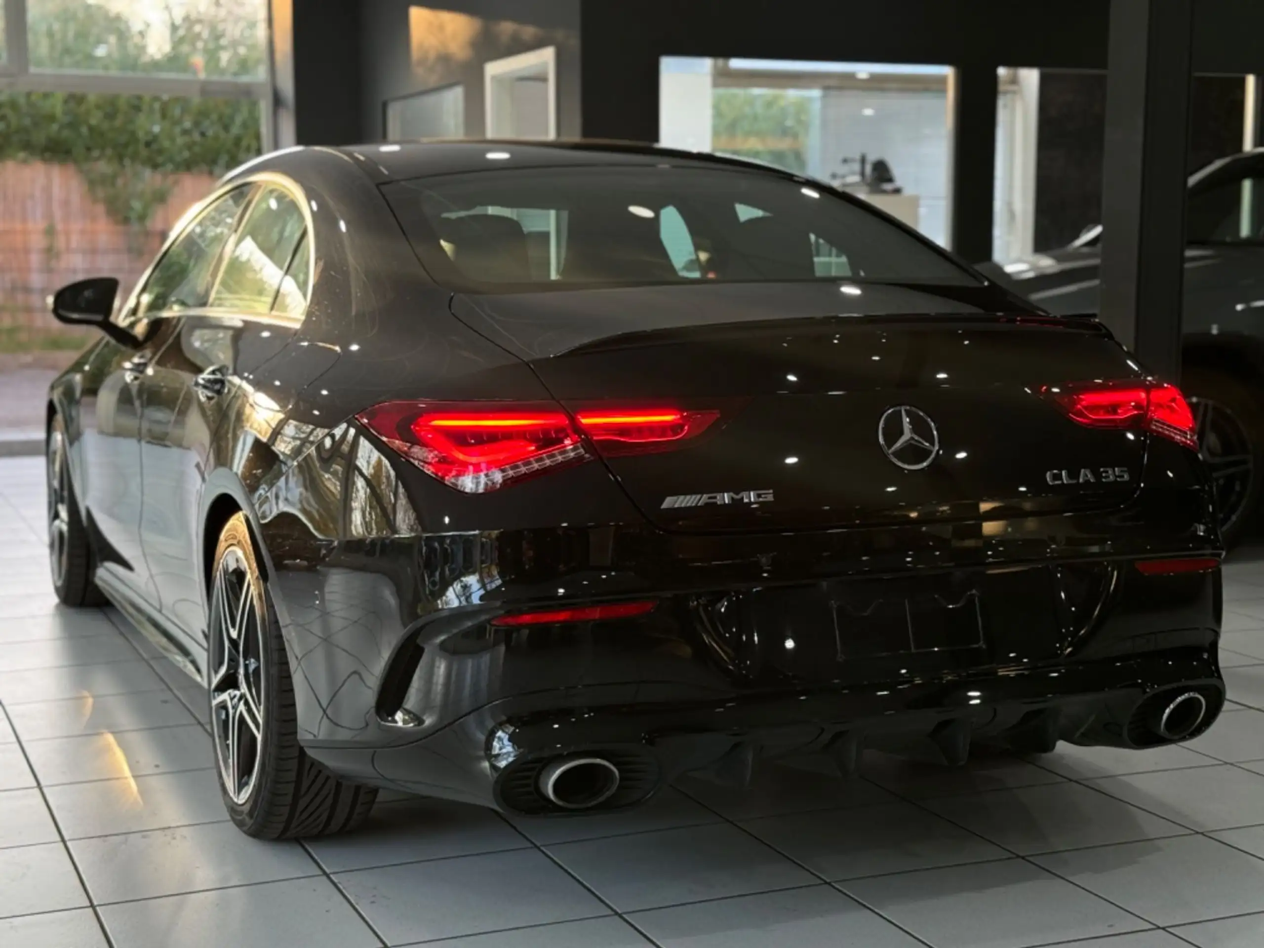 Mercedes-Benz - CLA 35 AMG