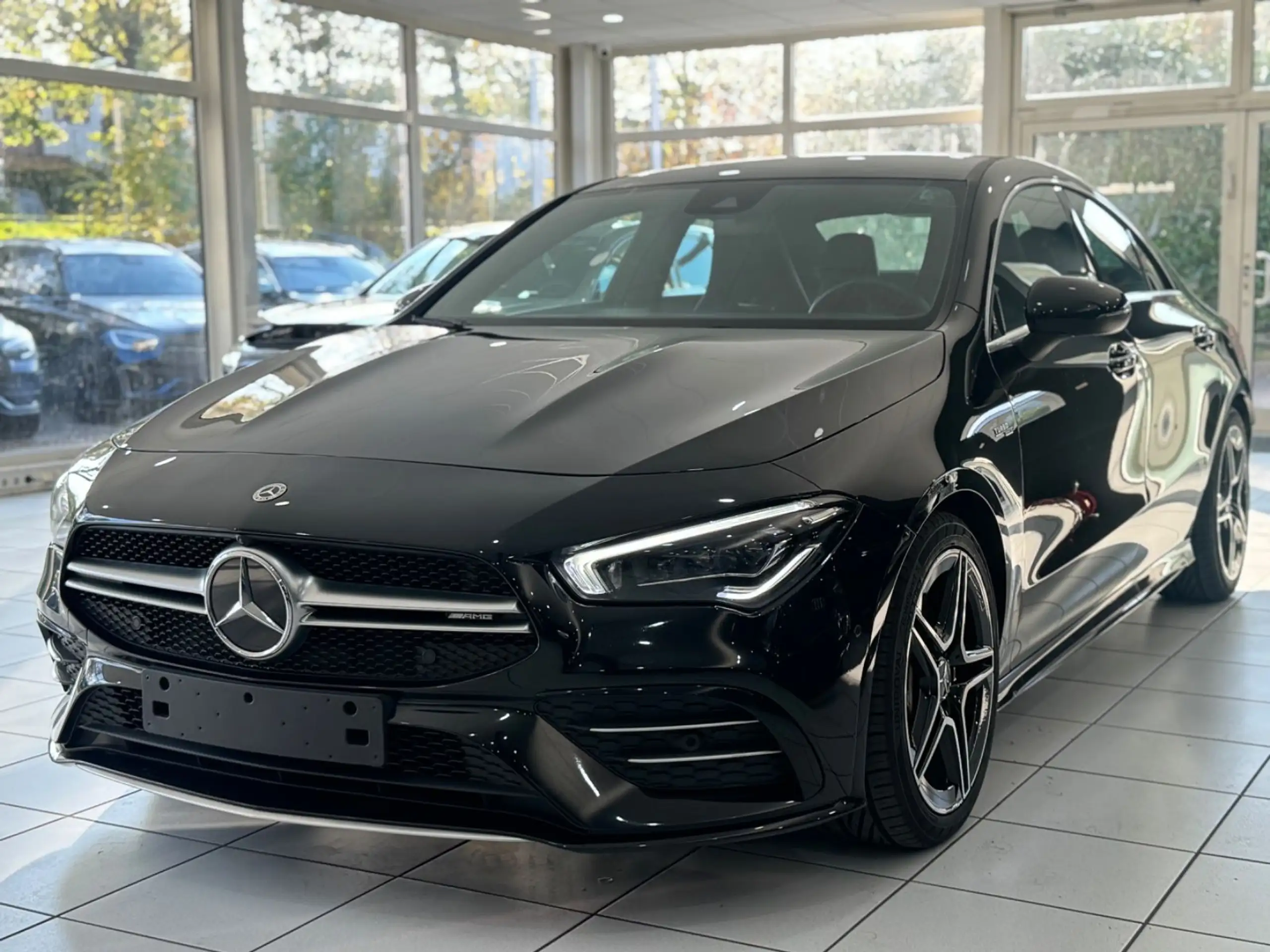 Mercedes-Benz - CLA 35 AMG