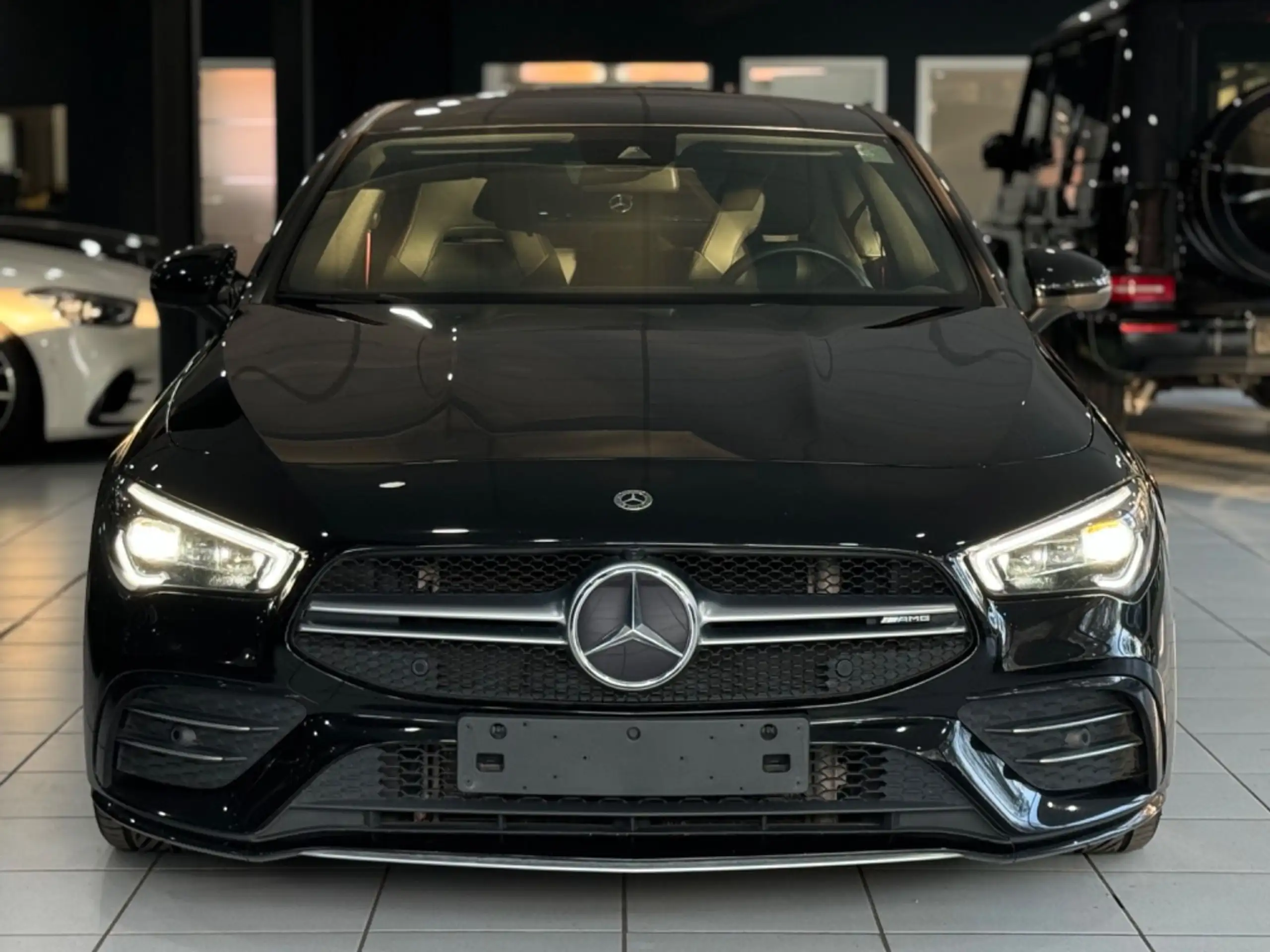 Mercedes-Benz - CLA 35 AMG