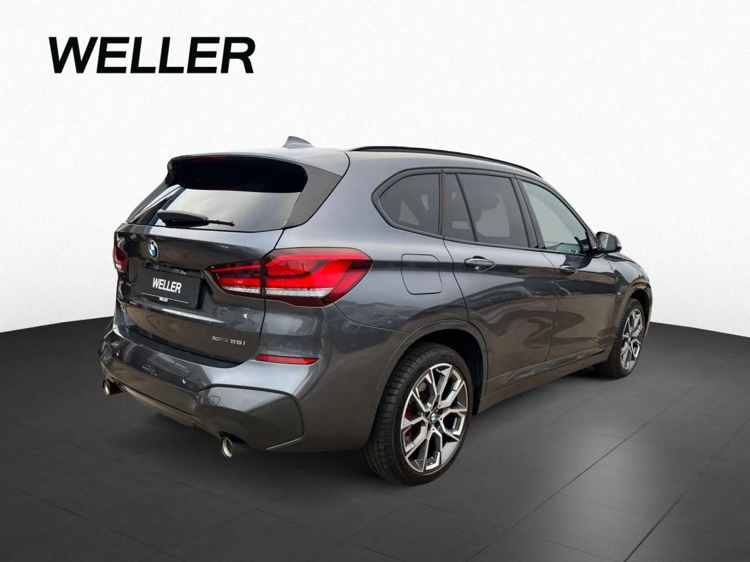 BMW - X1