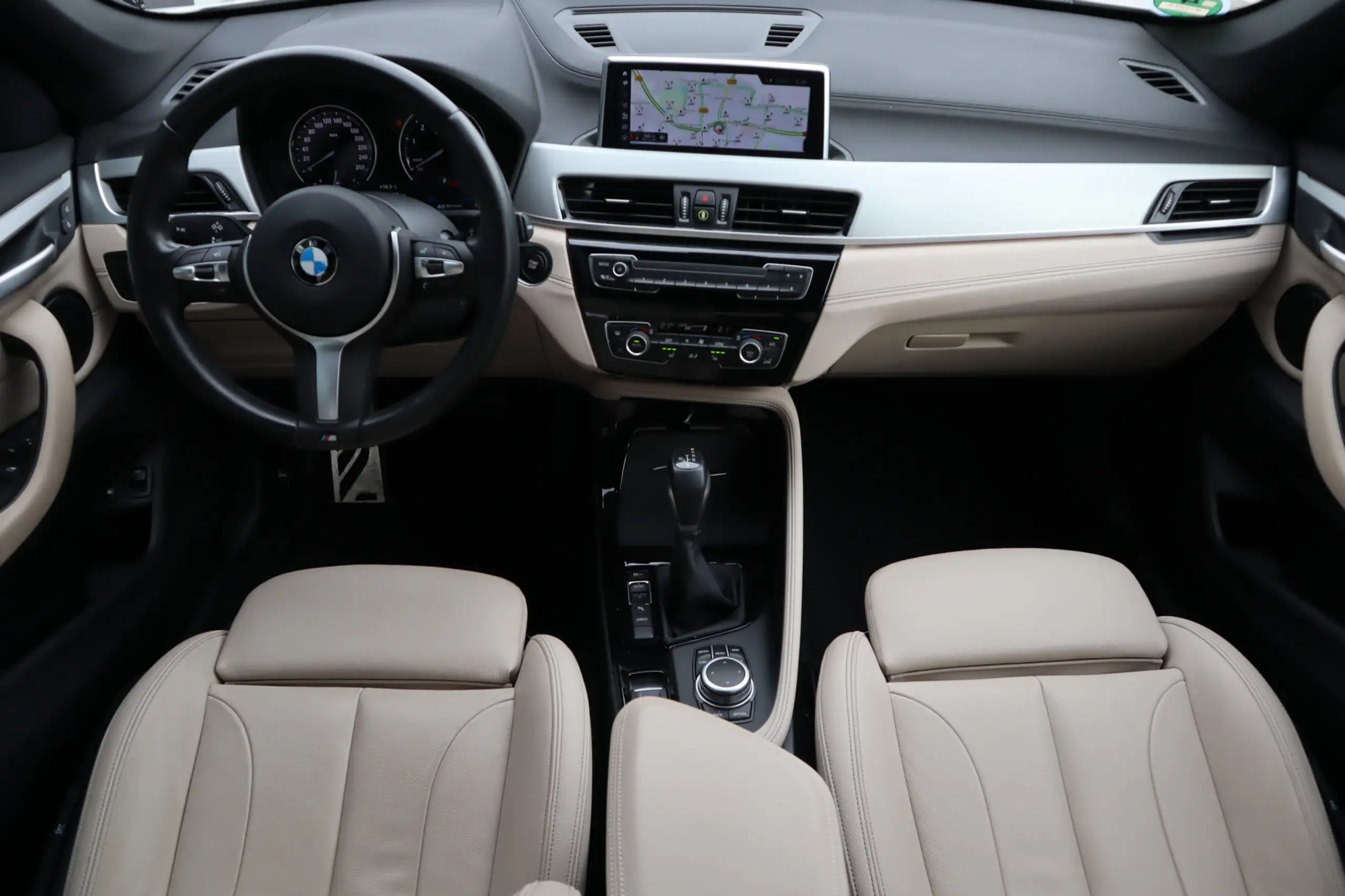 BMW - X1