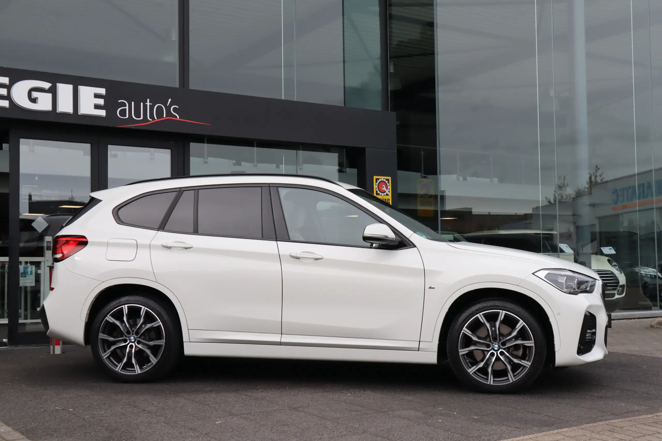 BMW - X1