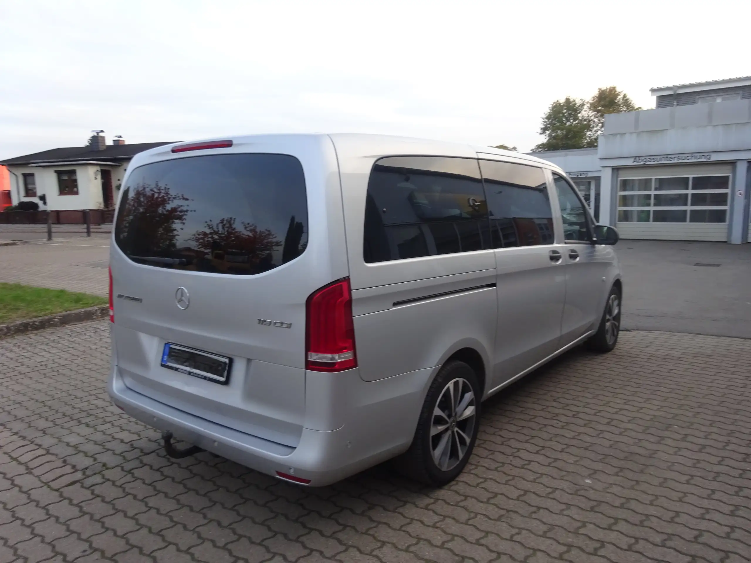 Mercedes-Benz - Vito