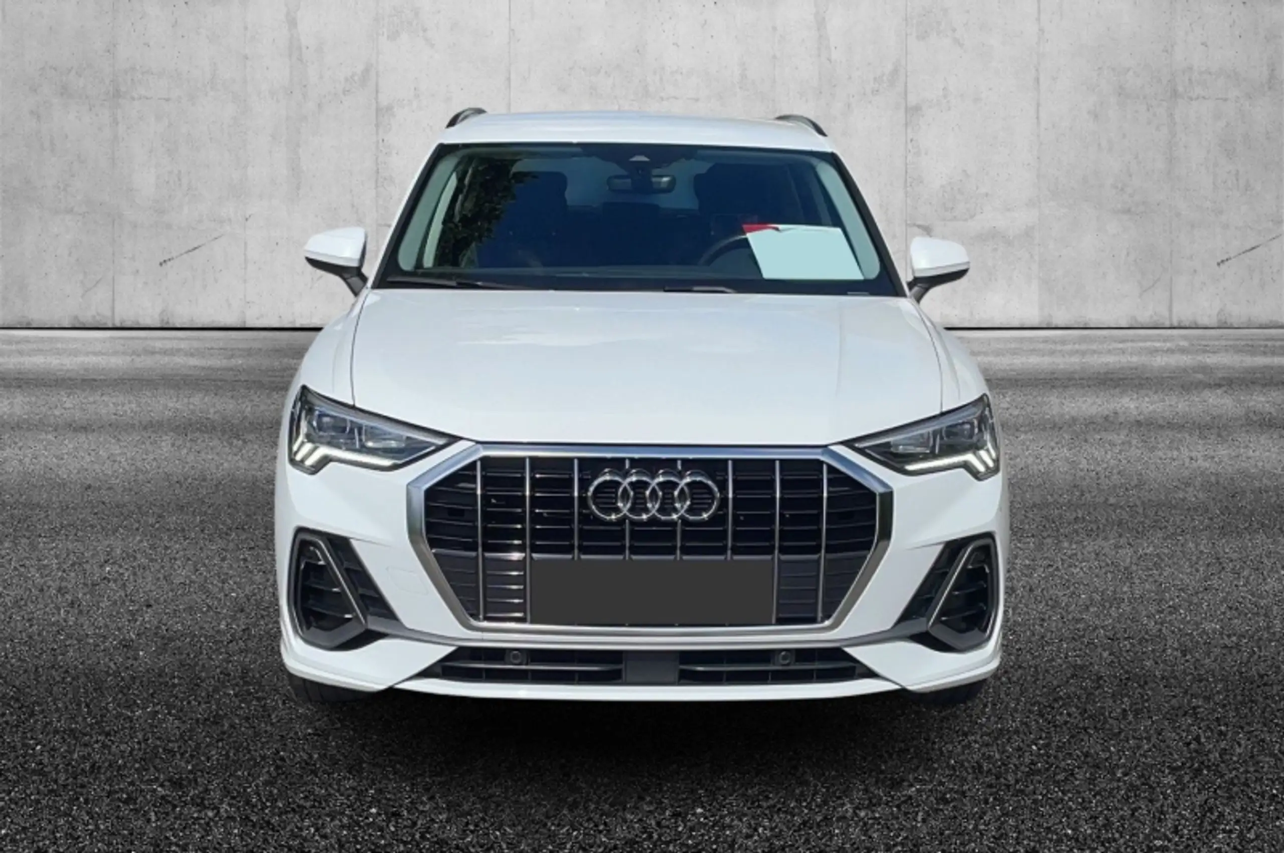 Audi - Q3