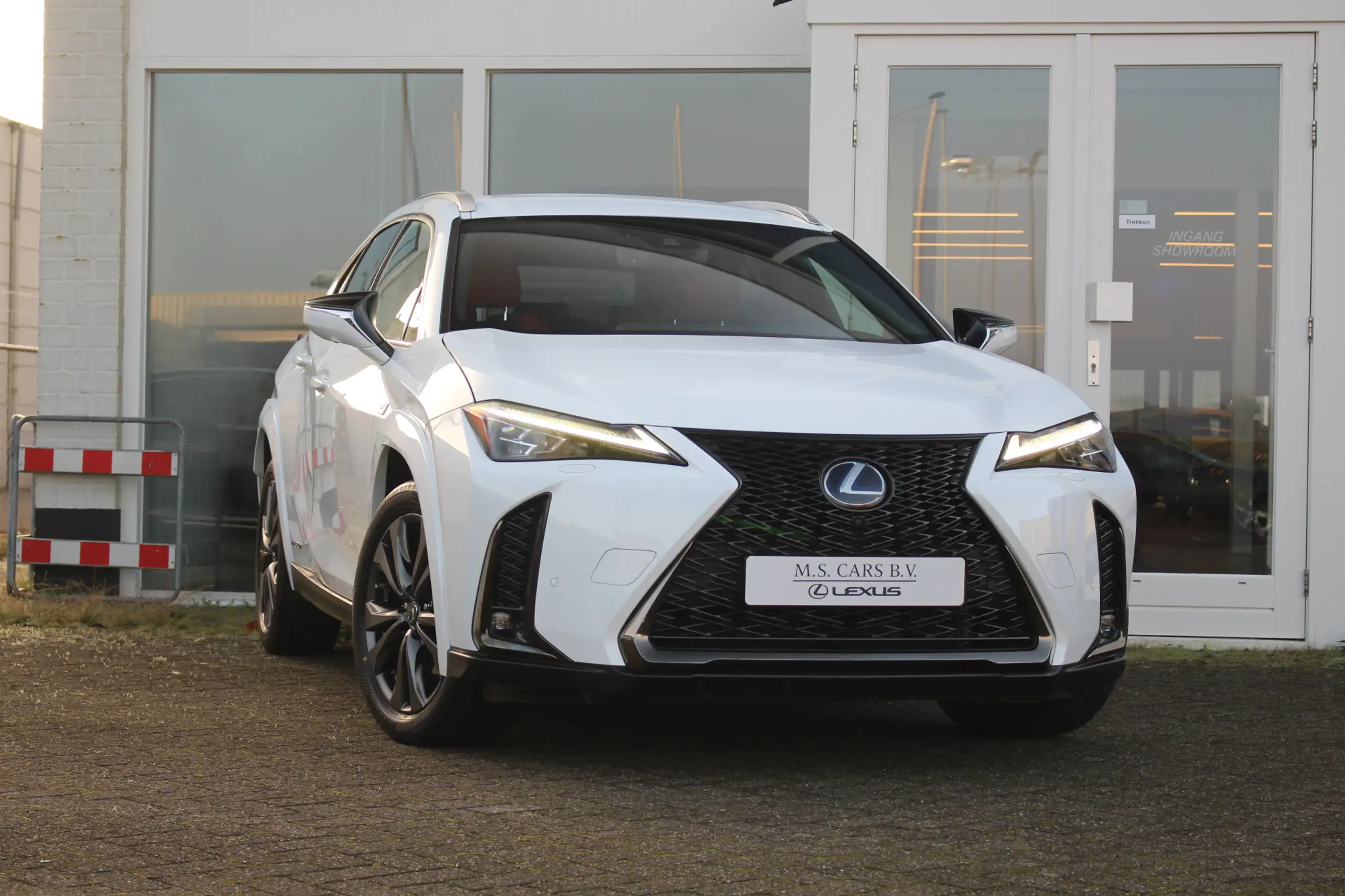 Lexus - UX 250h