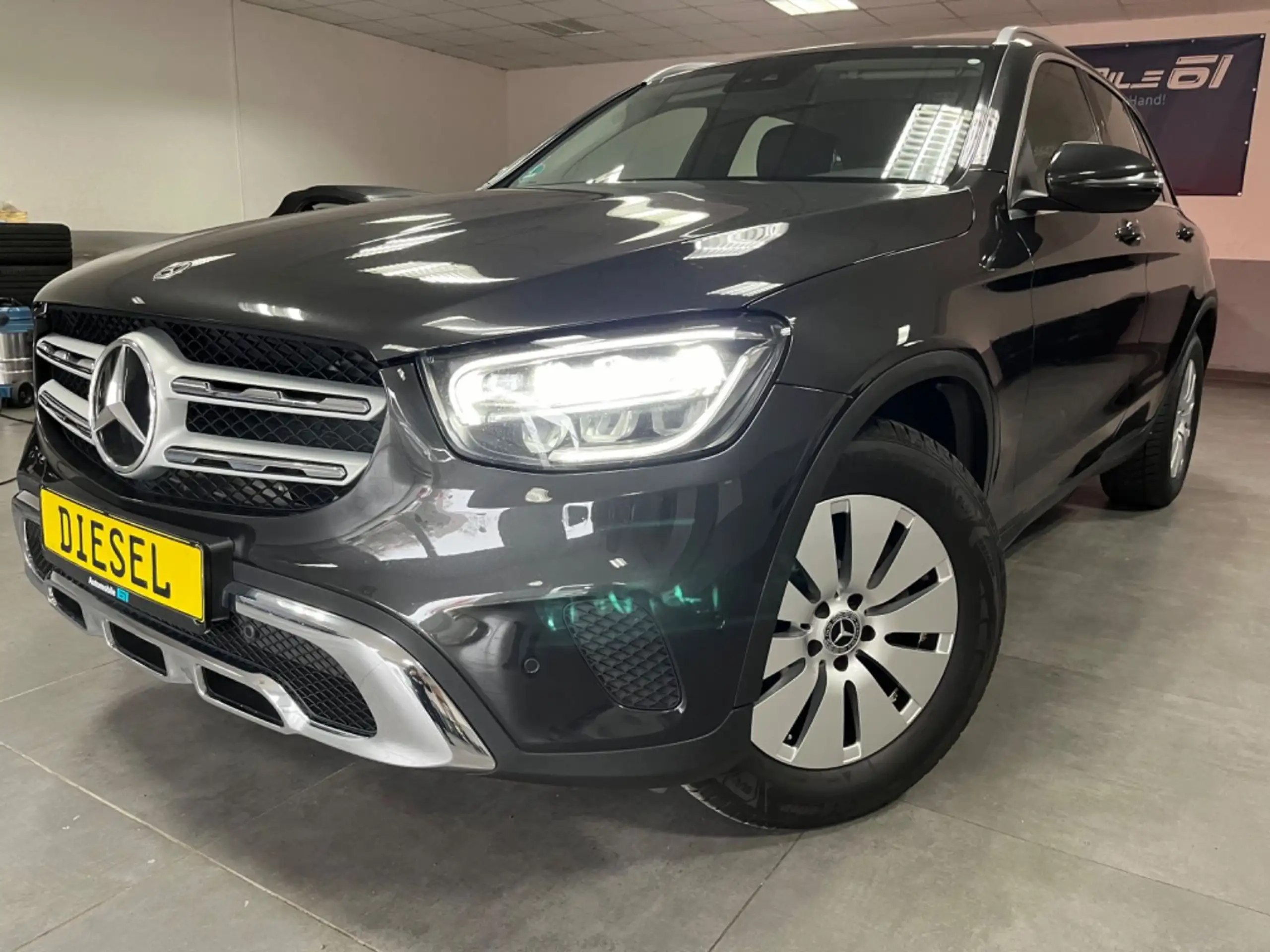 Mercedes-Benz - GLC 220