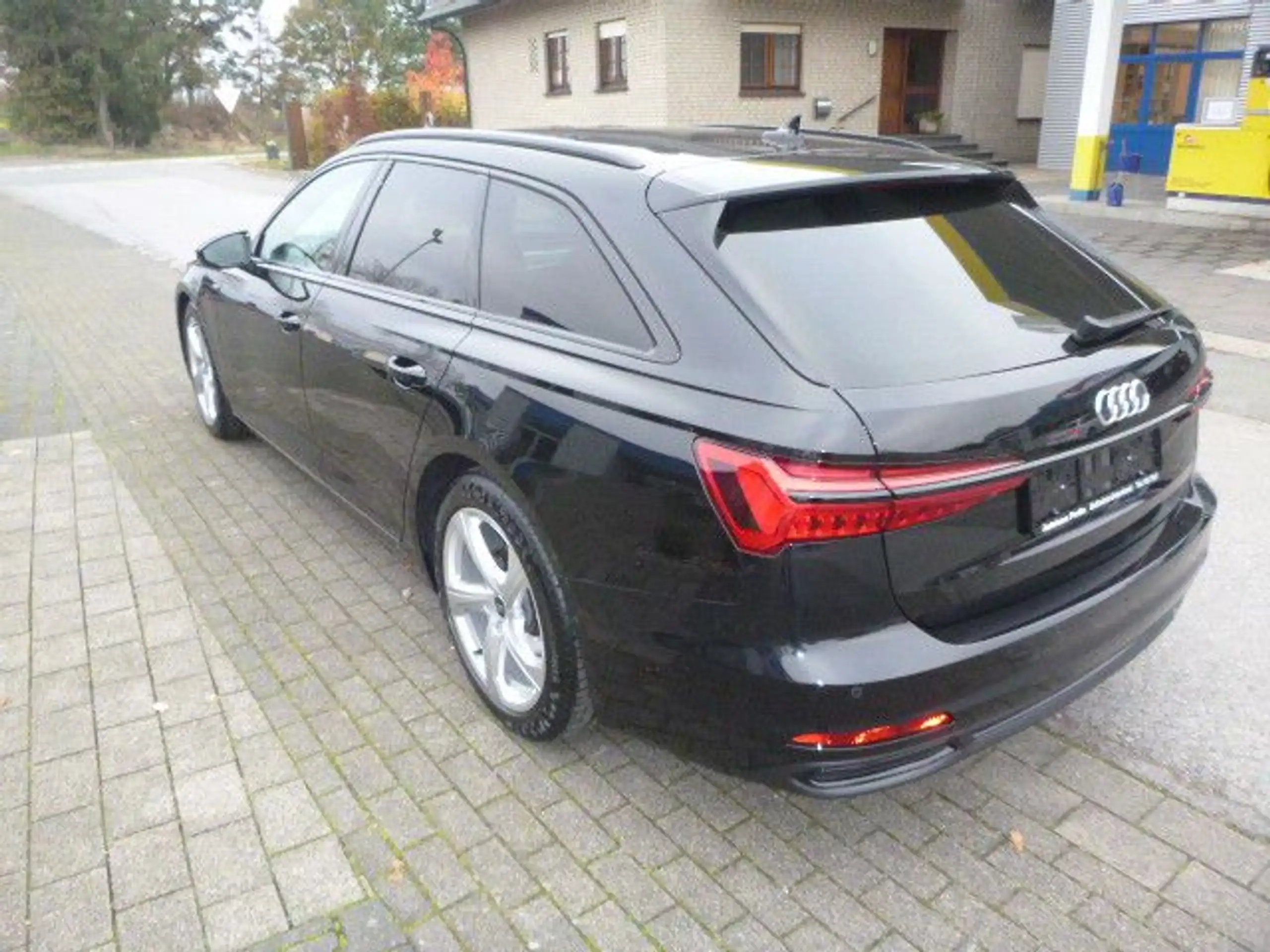 Audi - A6