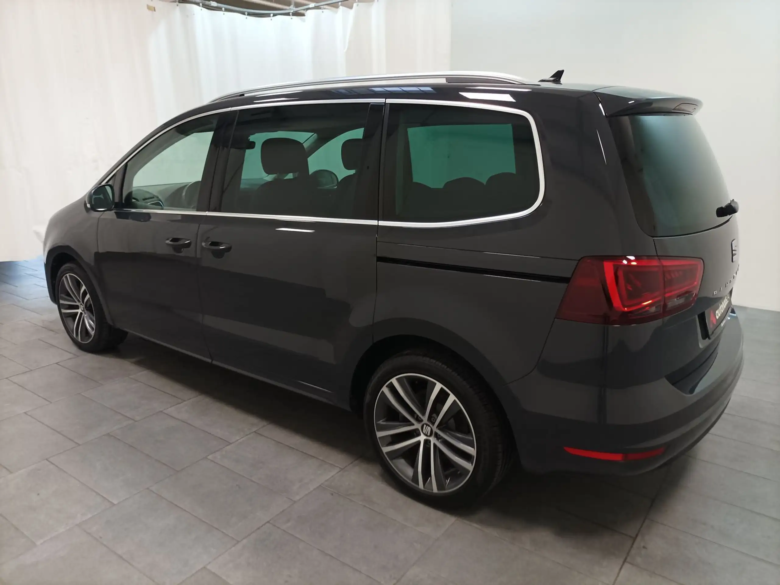 SEAT - Alhambra