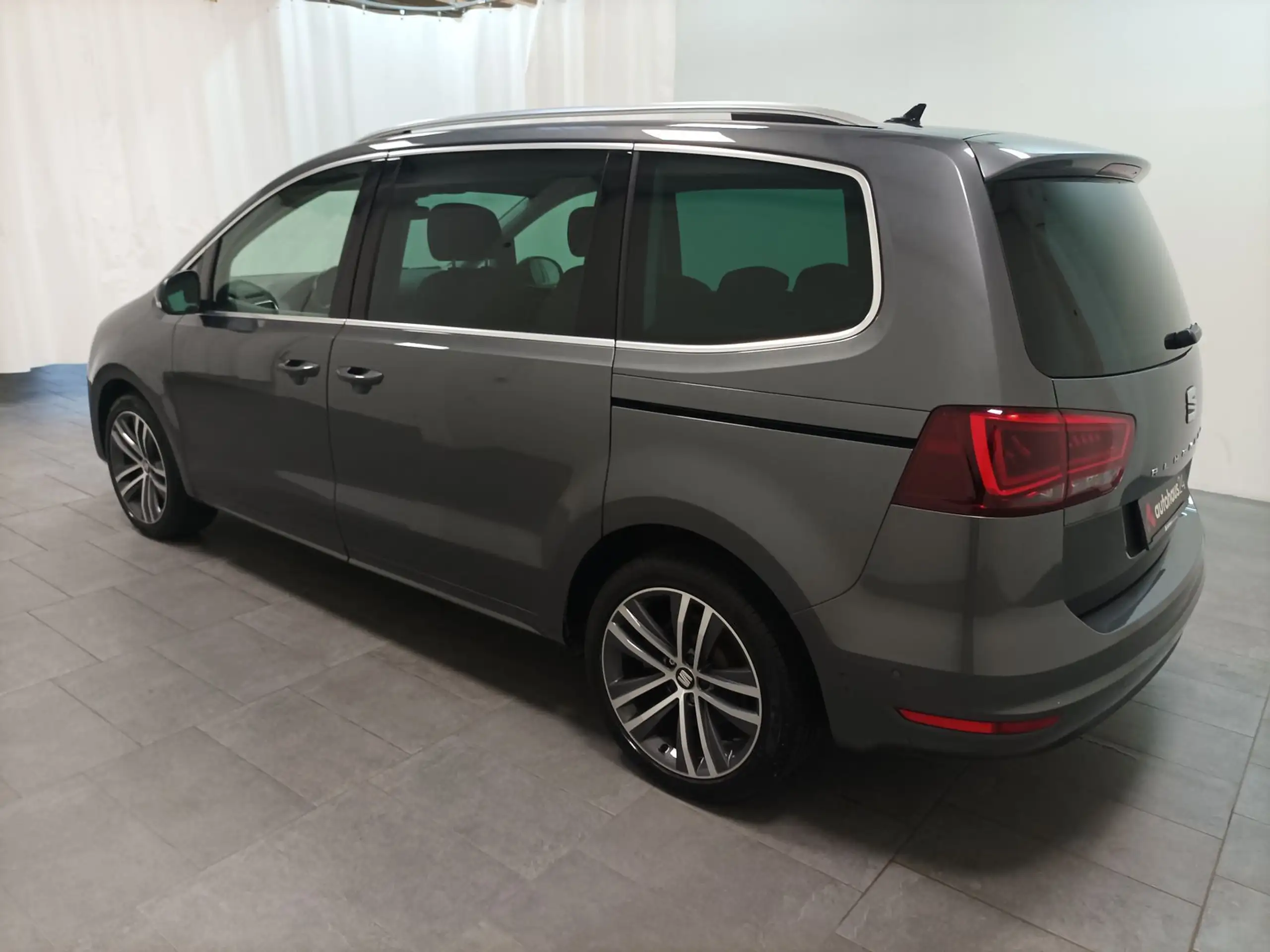 SEAT - Alhambra