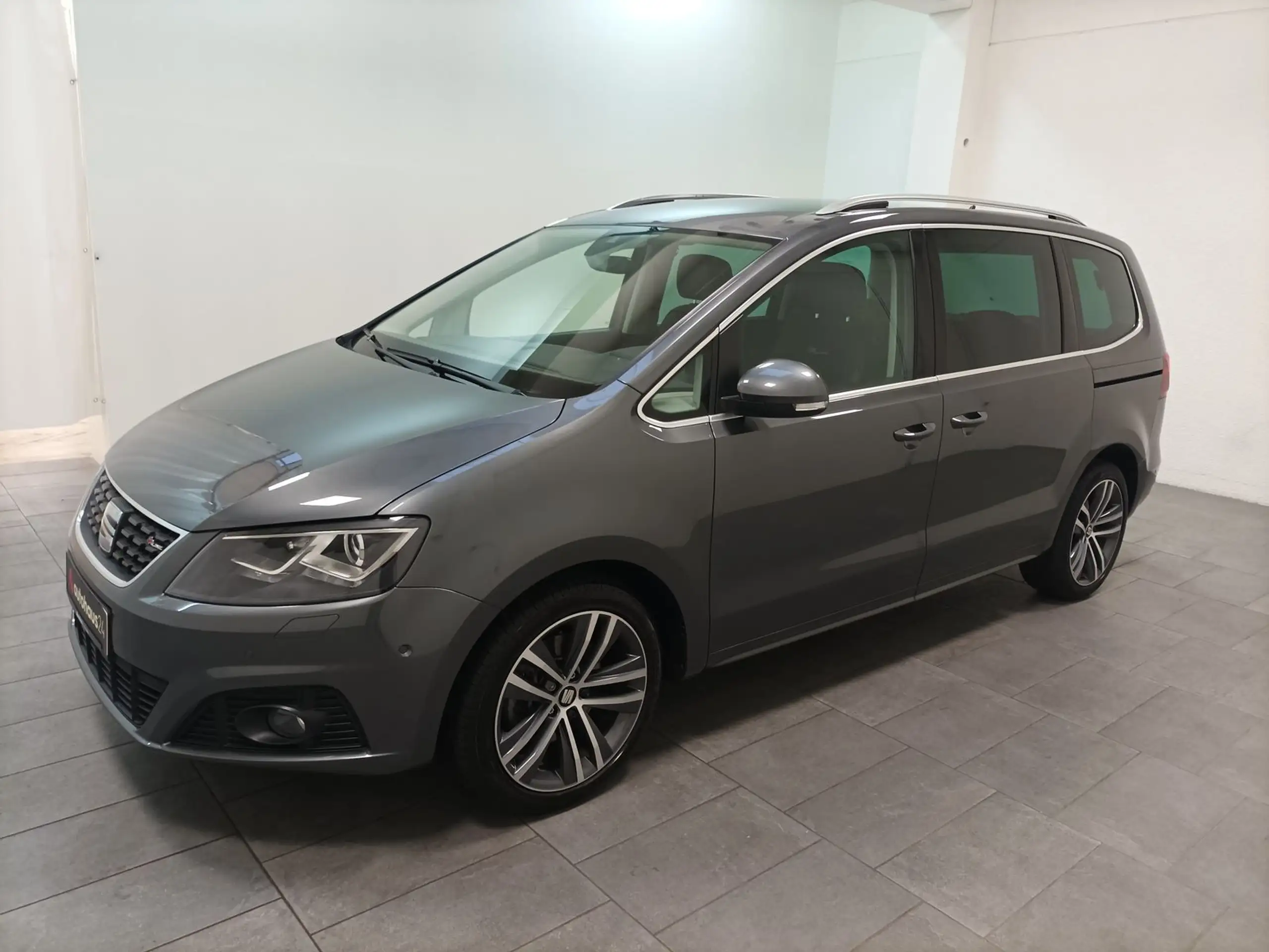 SEAT - Alhambra