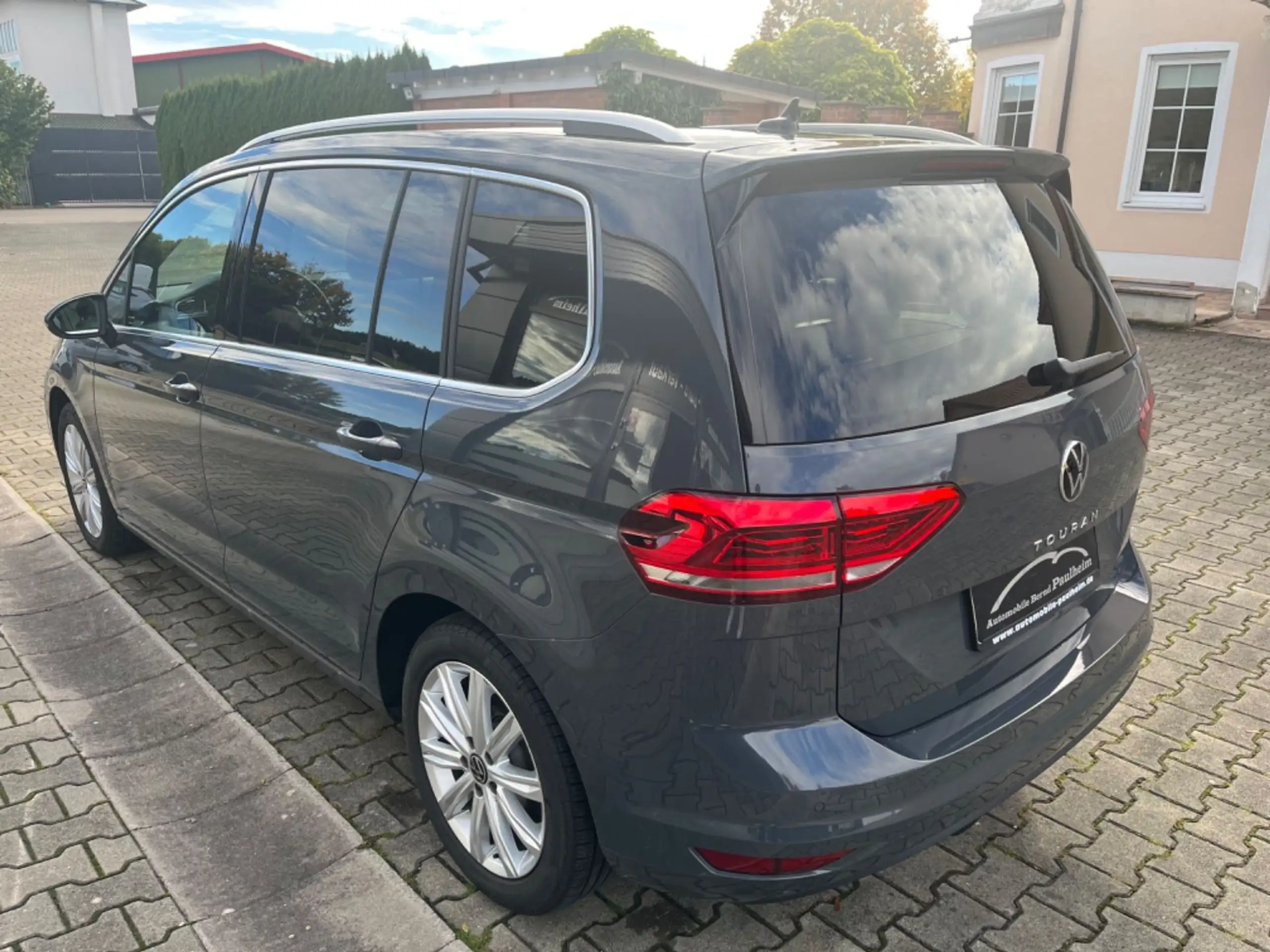 Volkswagen - Touran