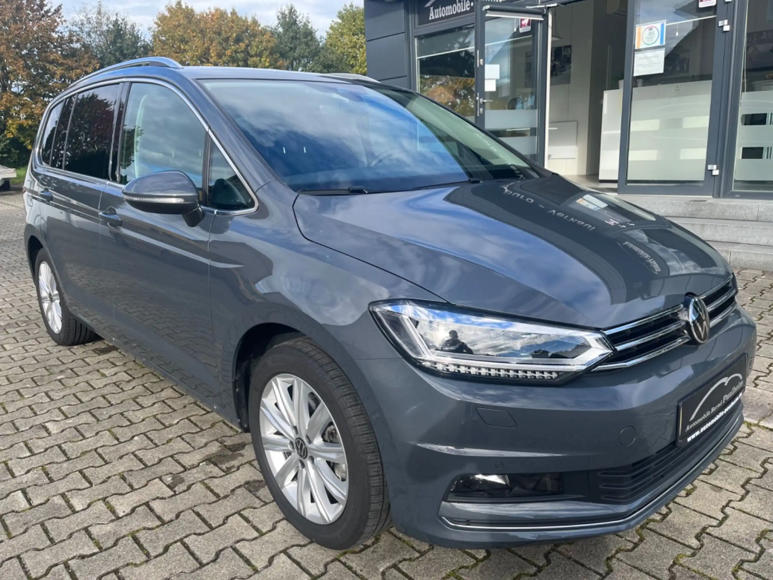 Volkswagen - Touran