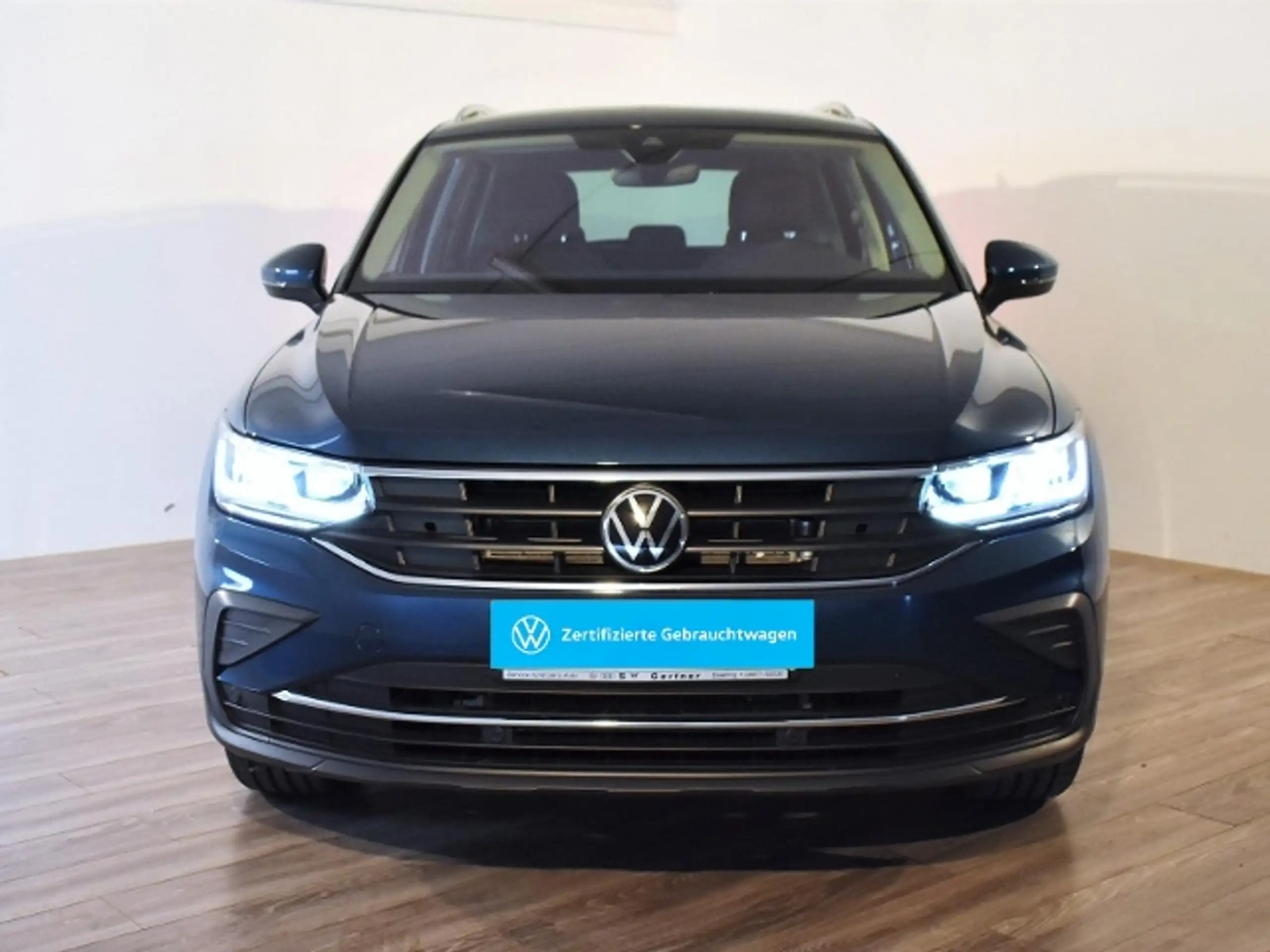 Volkswagen - Tiguan