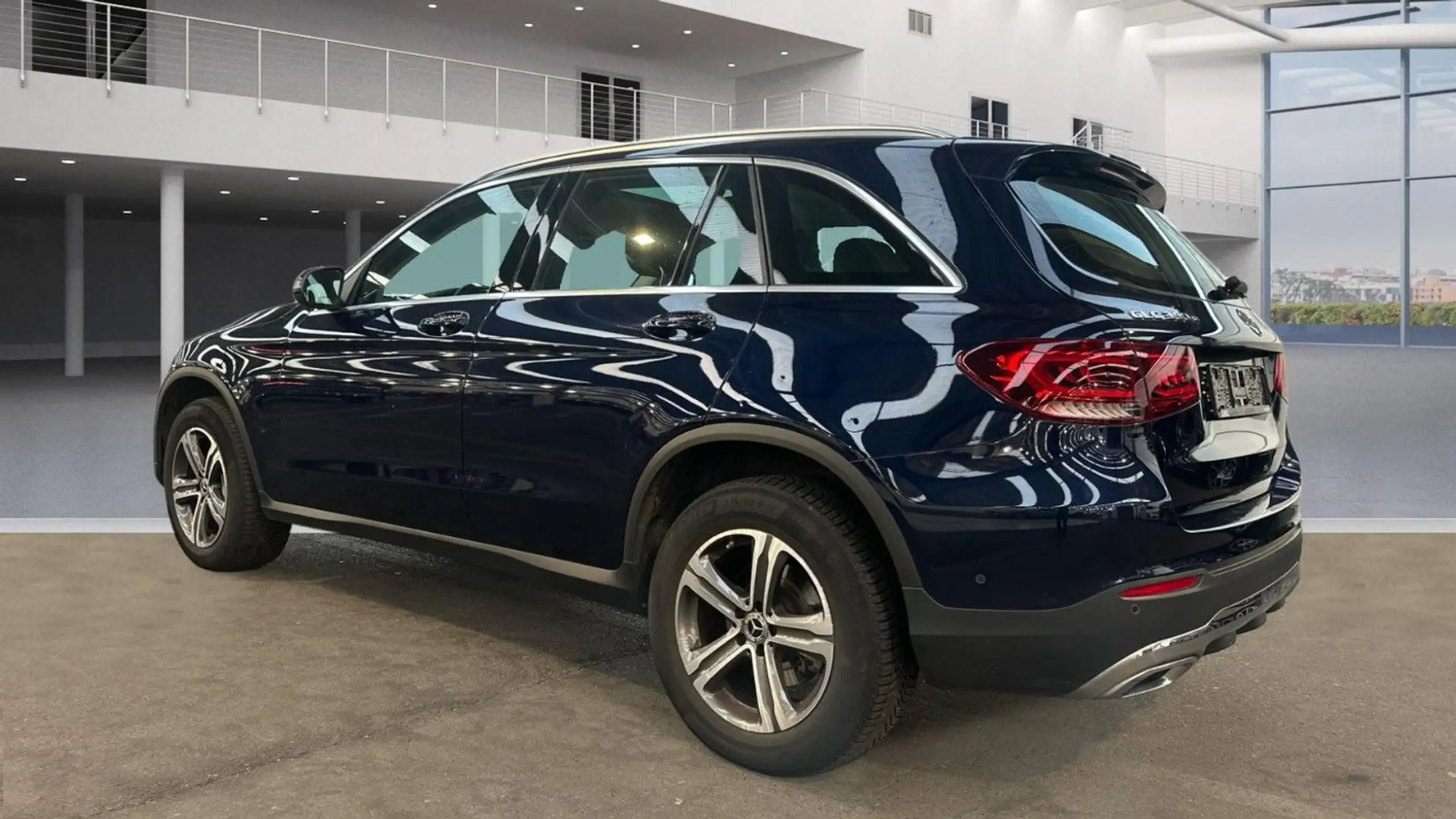 Mercedes-Benz - GLC 300