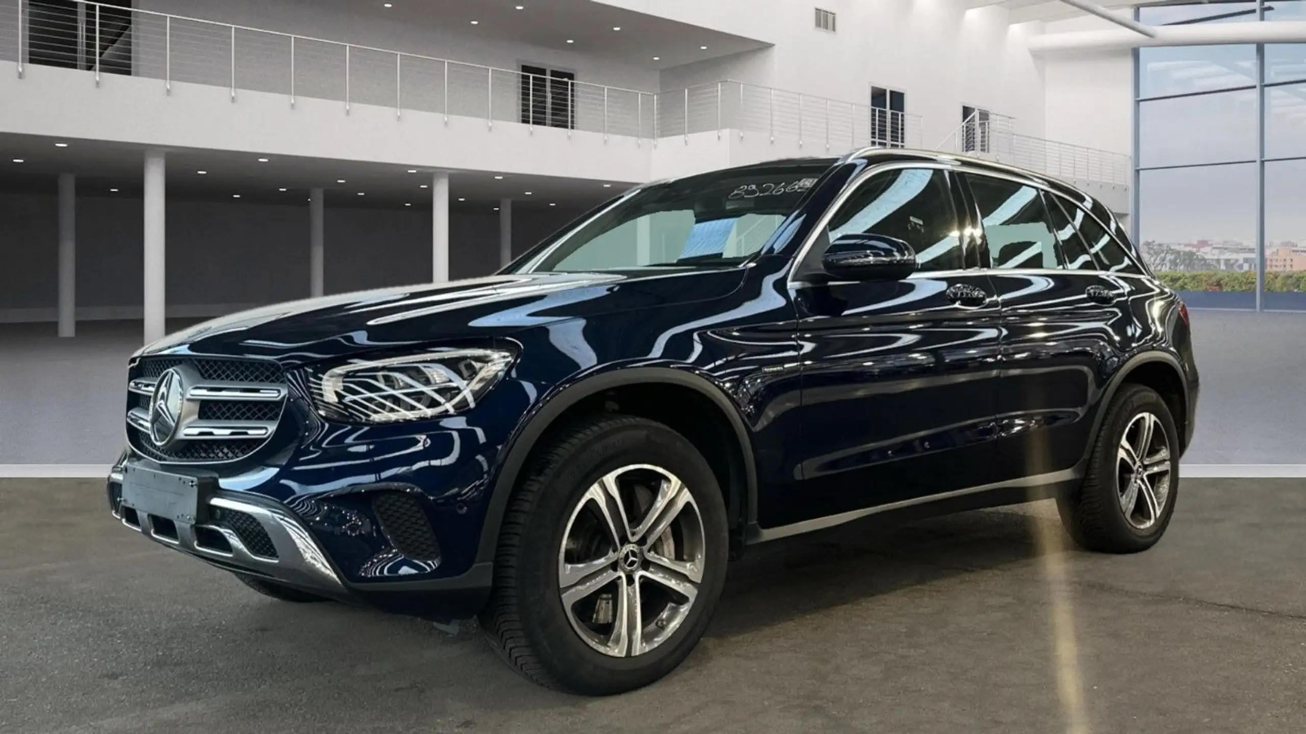 Mercedes-Benz - GLC 300