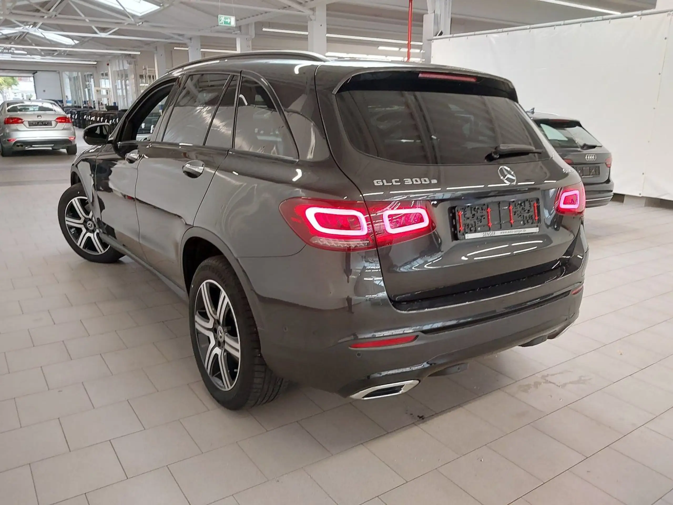 Mercedes-Benz - GLC 300