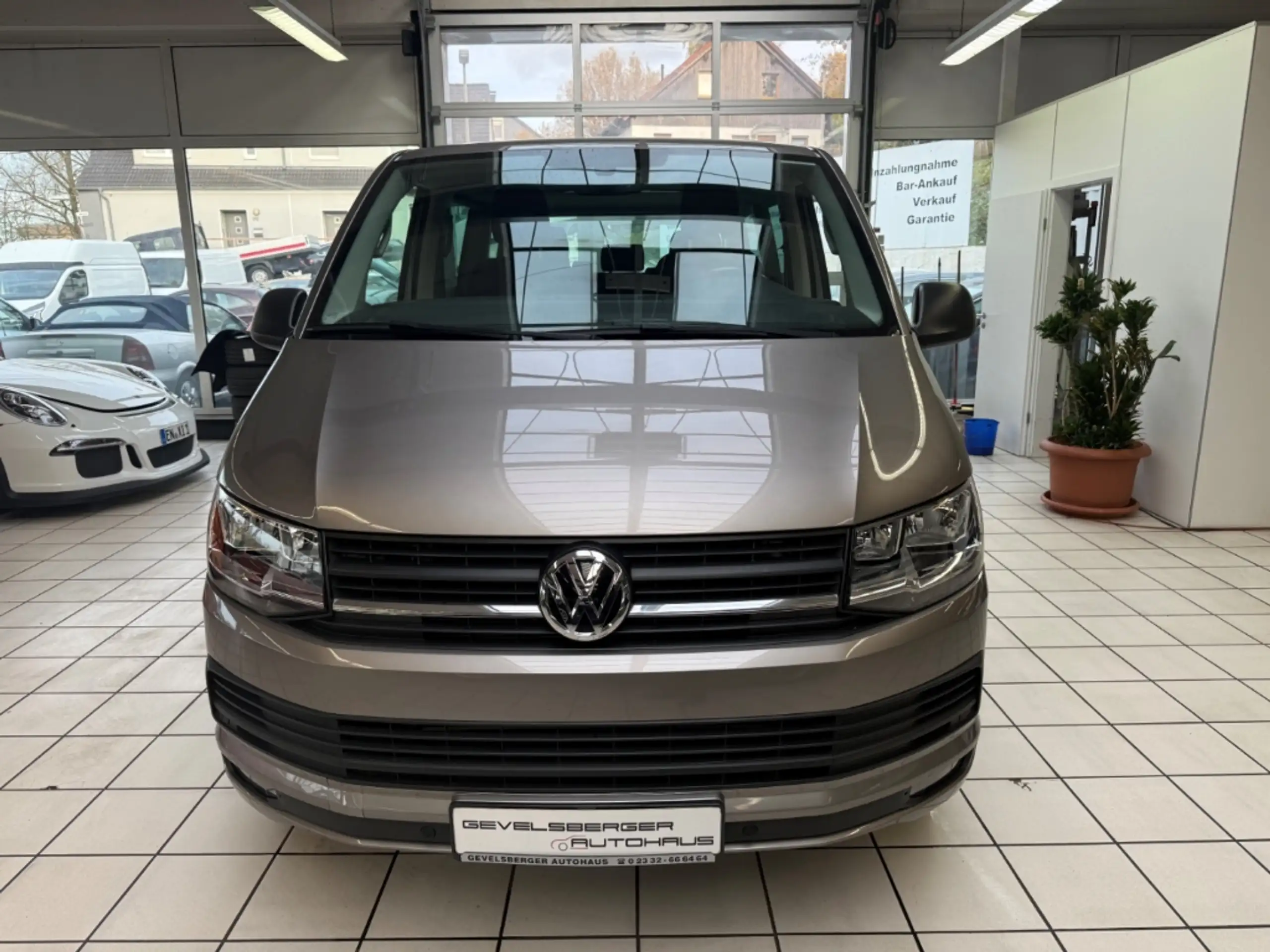 Volkswagen - Transporter