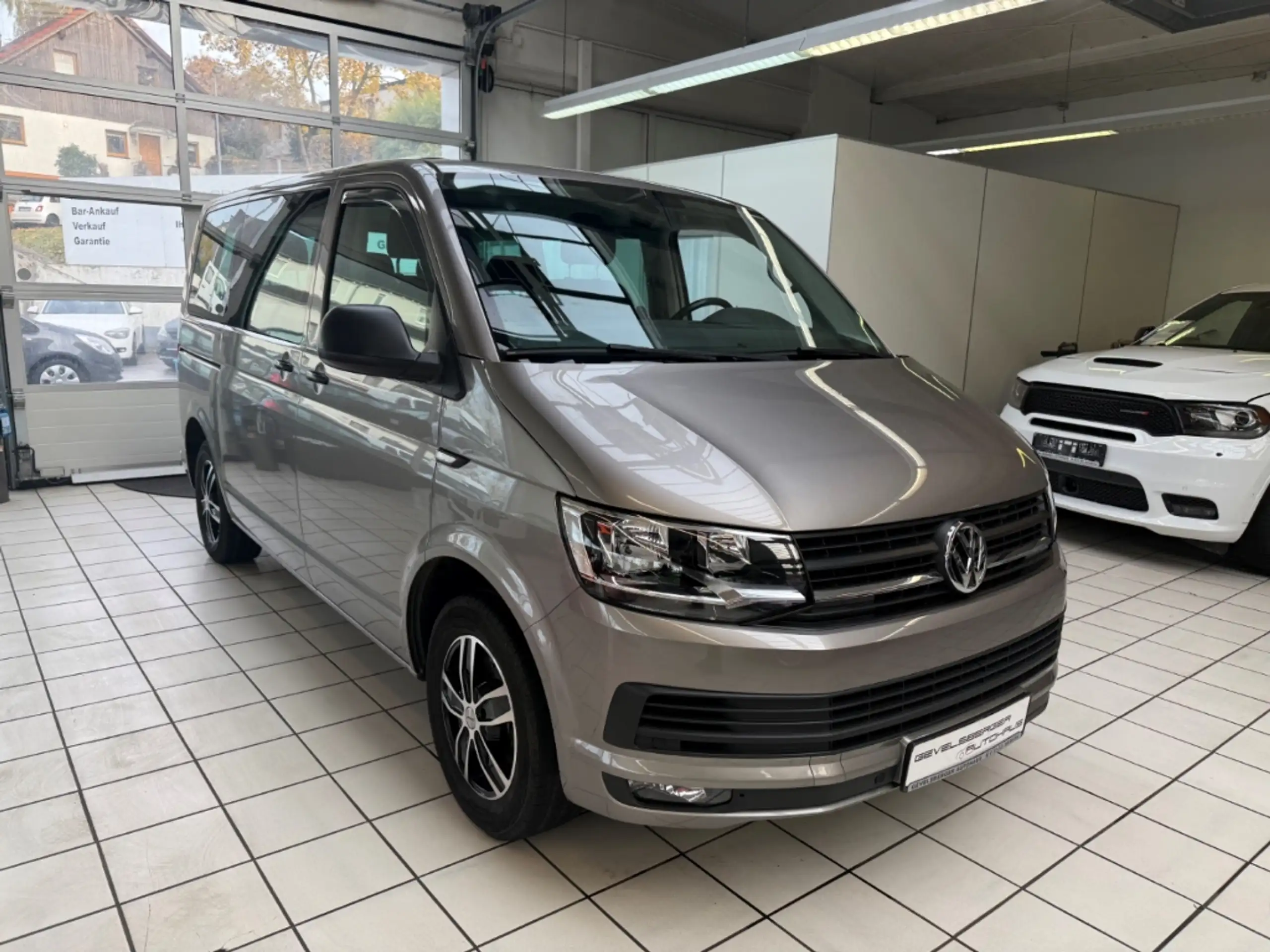 Volkswagen - Transporter