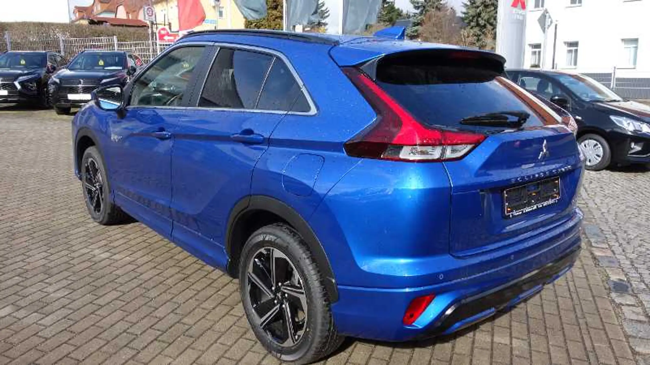 Mitsubishi - Eclipse Cross