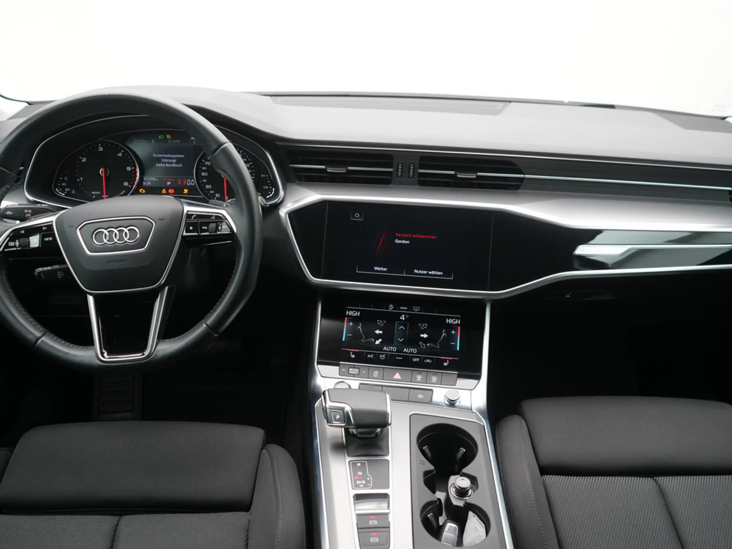 Audi - A6