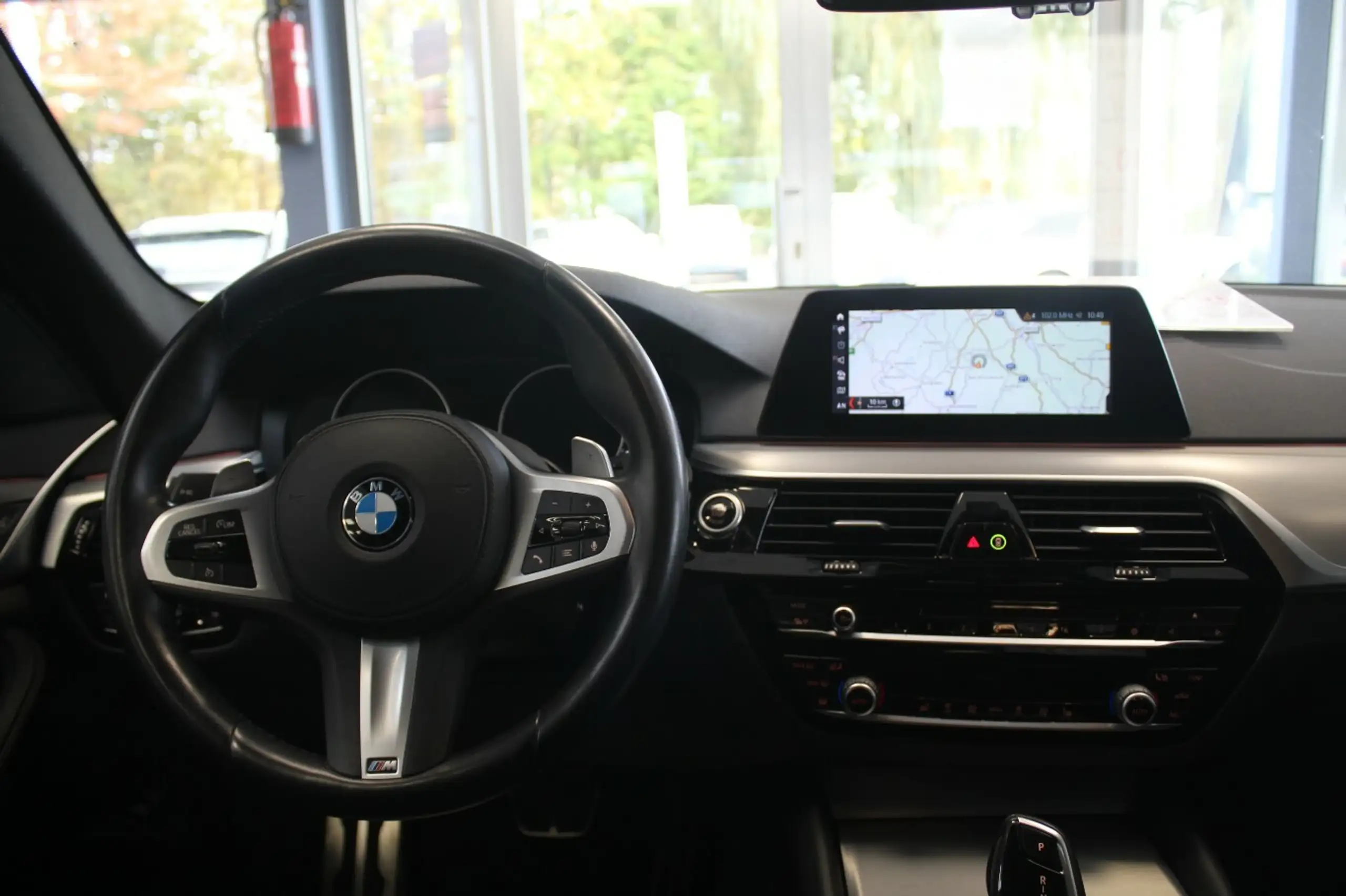 BMW - 520