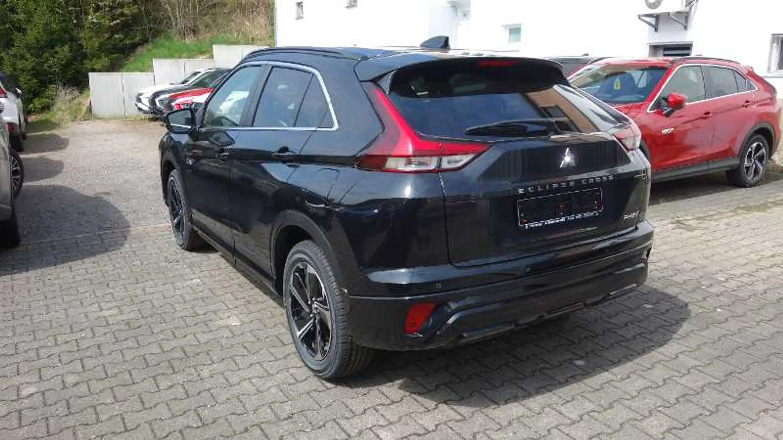 Mitsubishi - Eclipse Cross