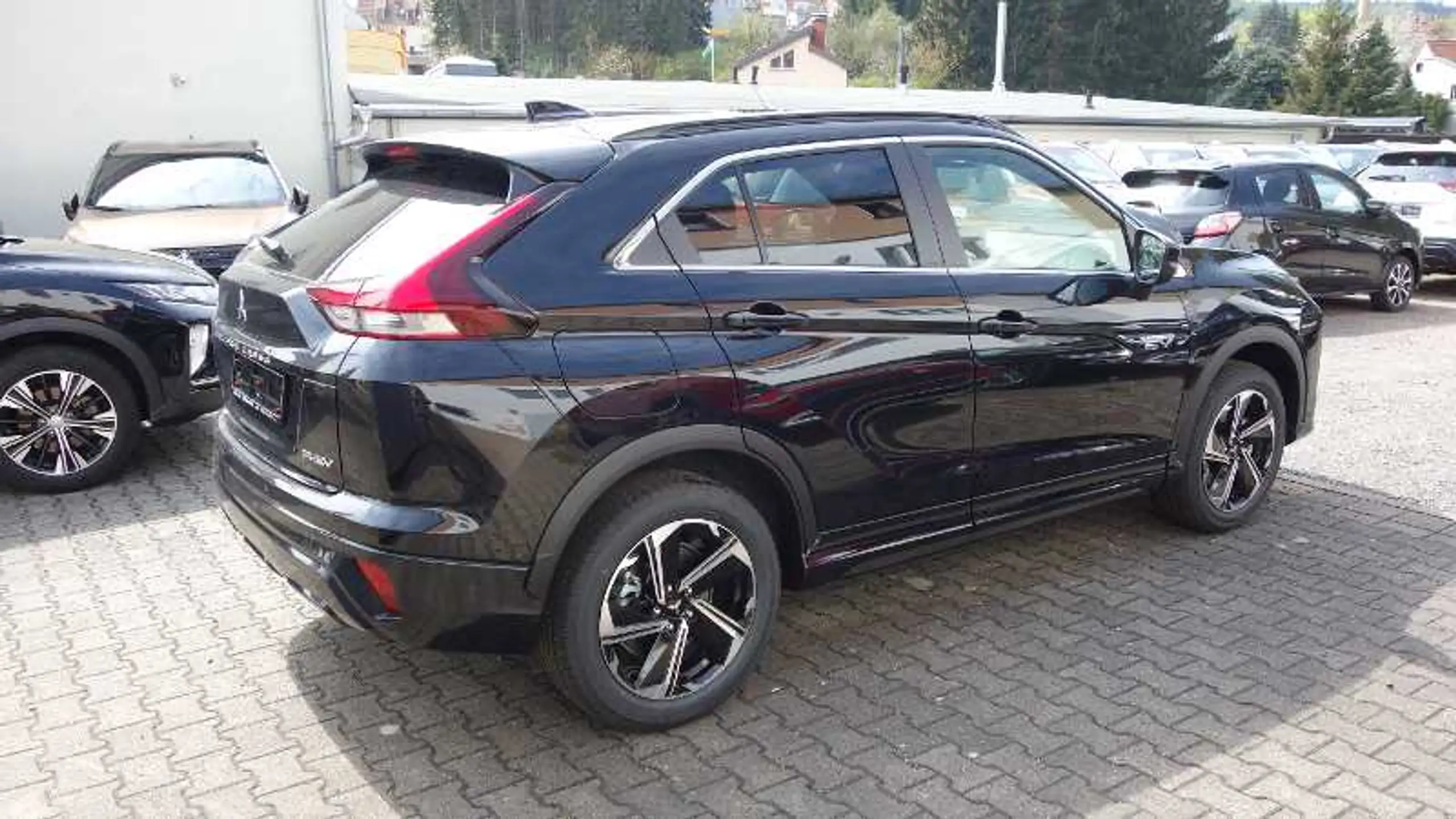 Mitsubishi - Eclipse Cross