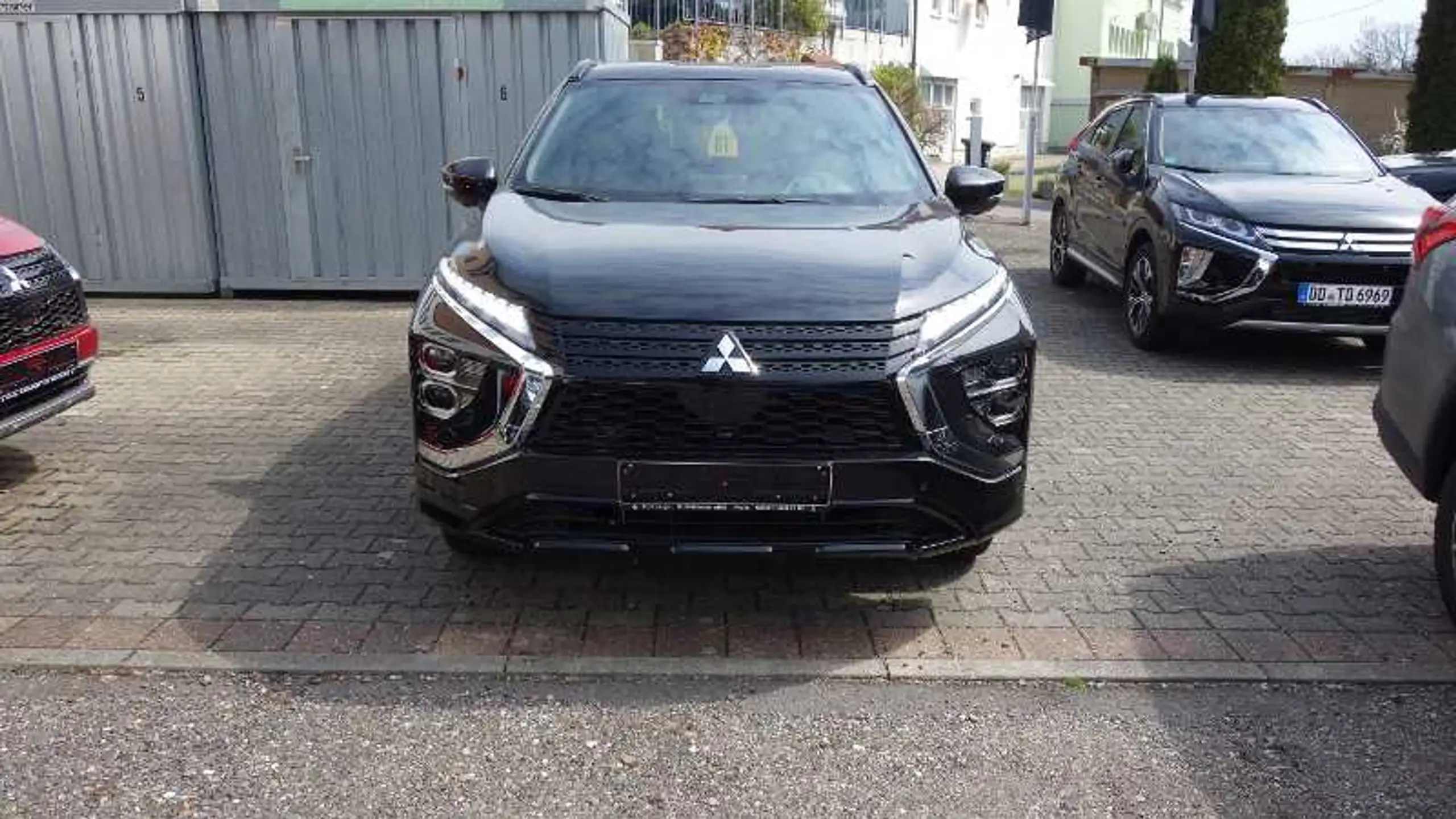 Mitsubishi - Eclipse Cross