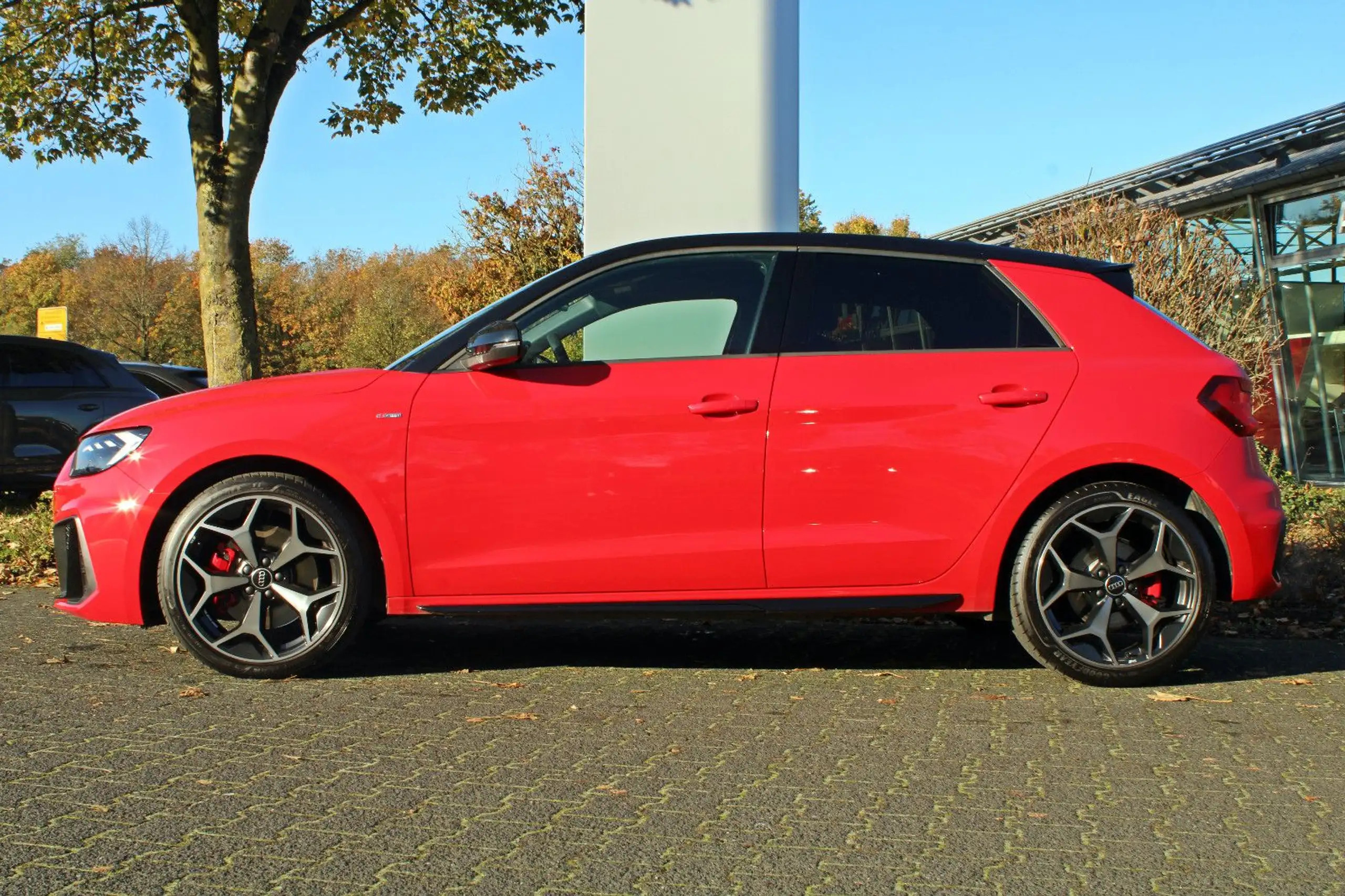 Audi - A1