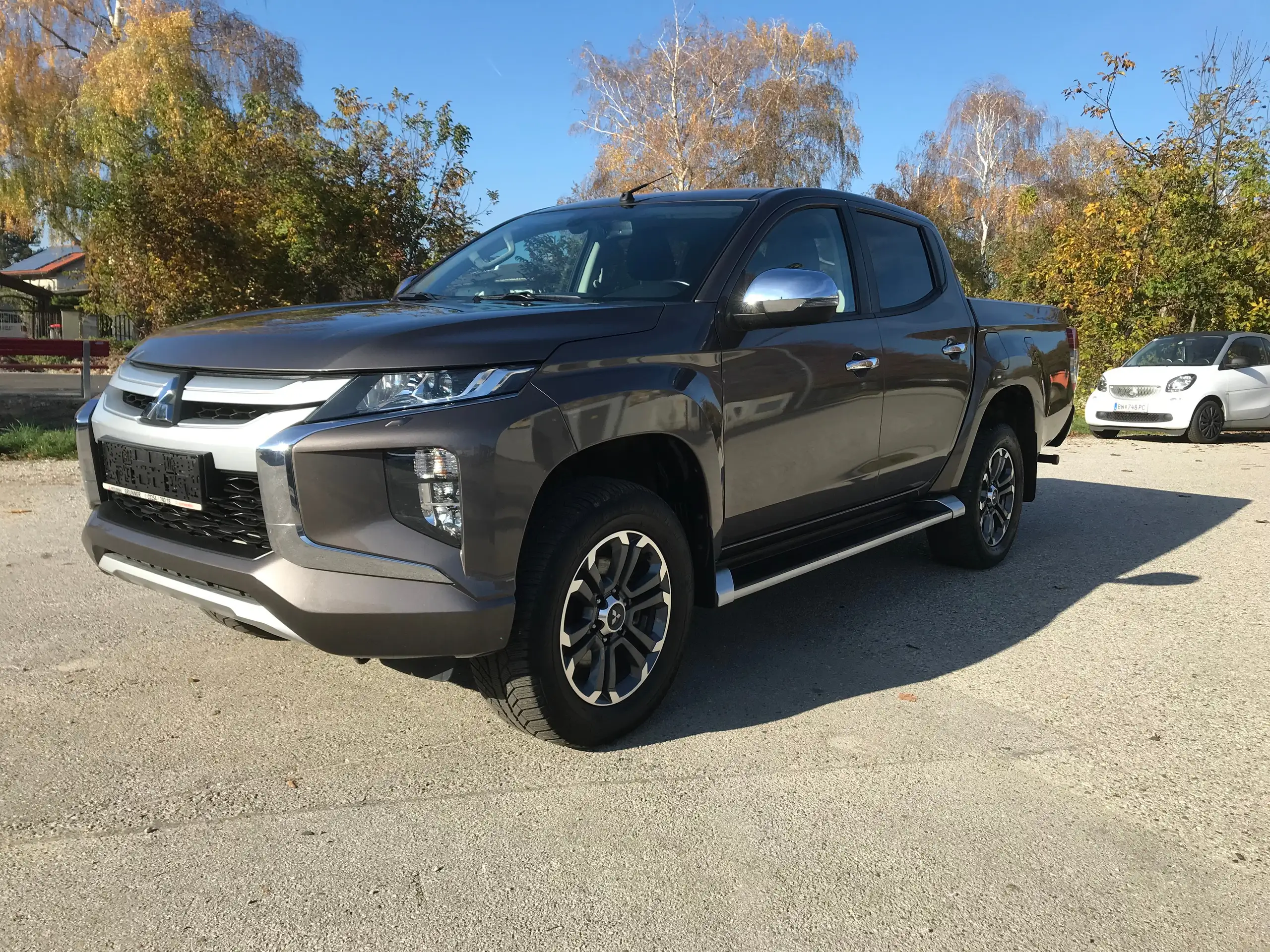 Mitsubishi - L200