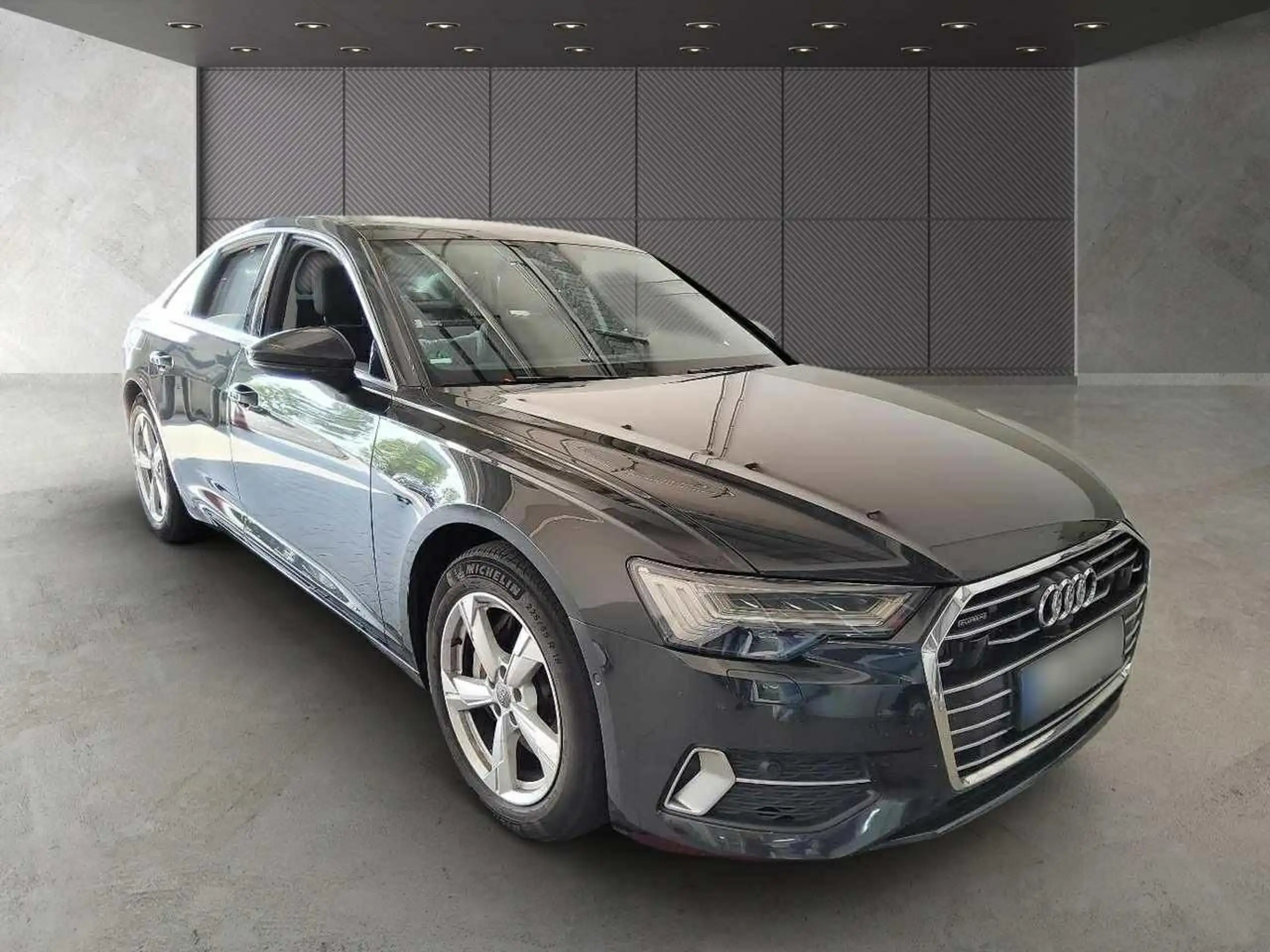 Audi - A6