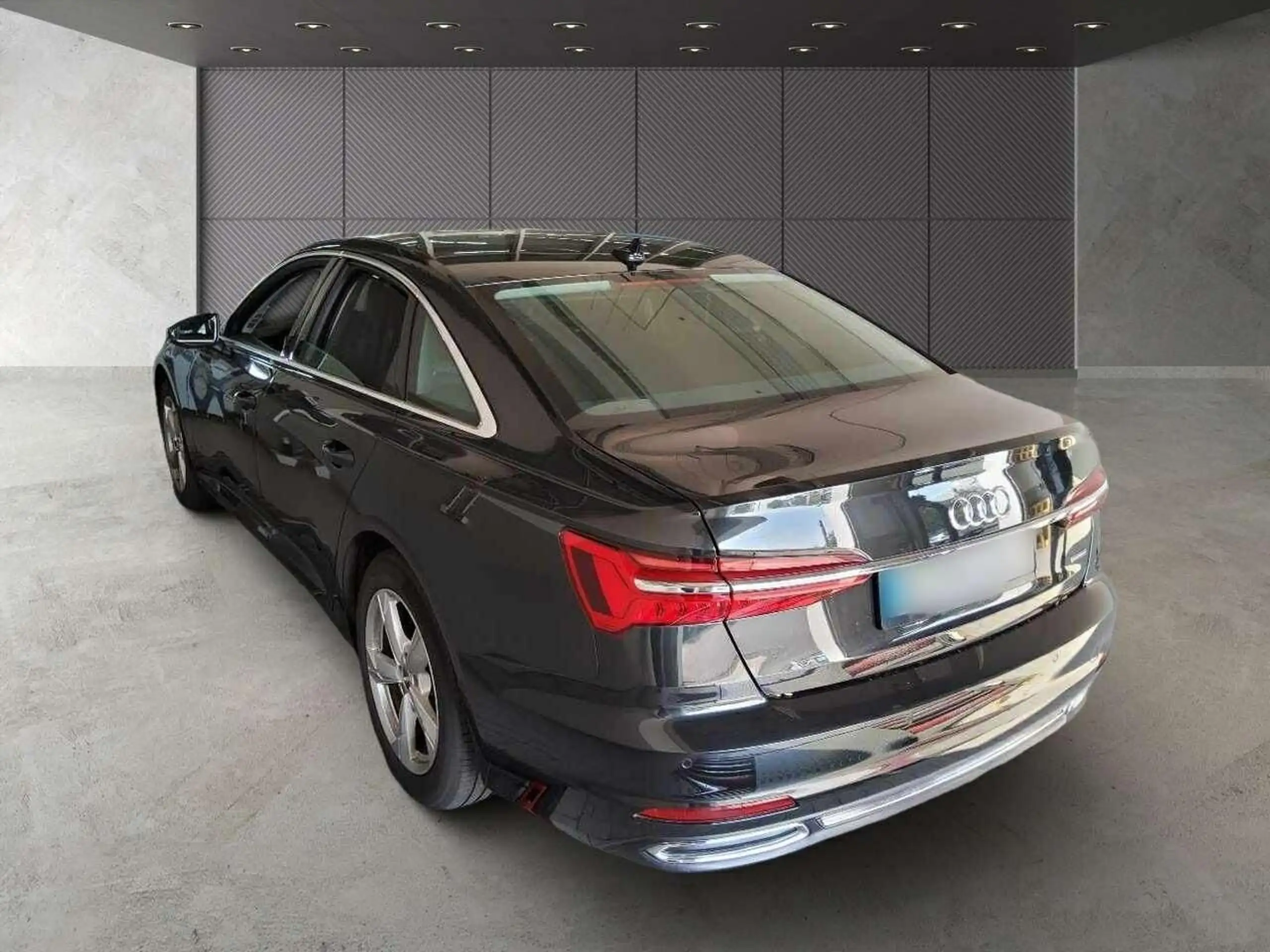 Audi - A6