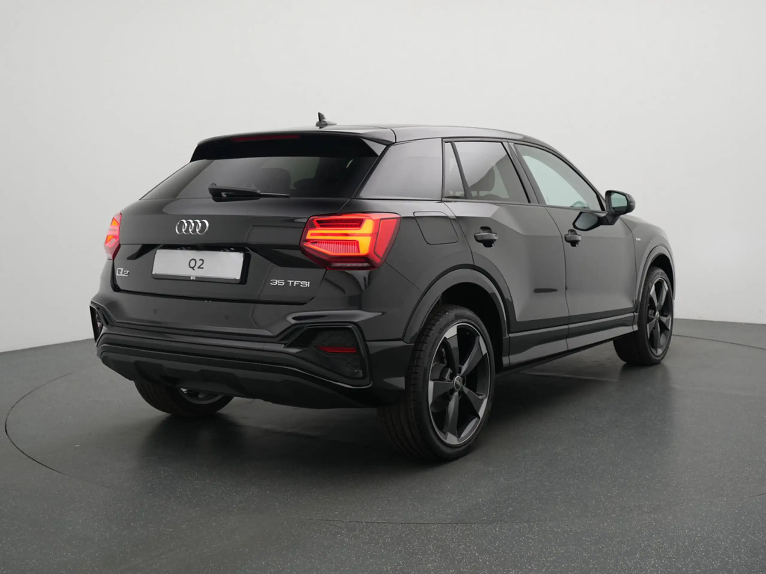 Audi - Q2