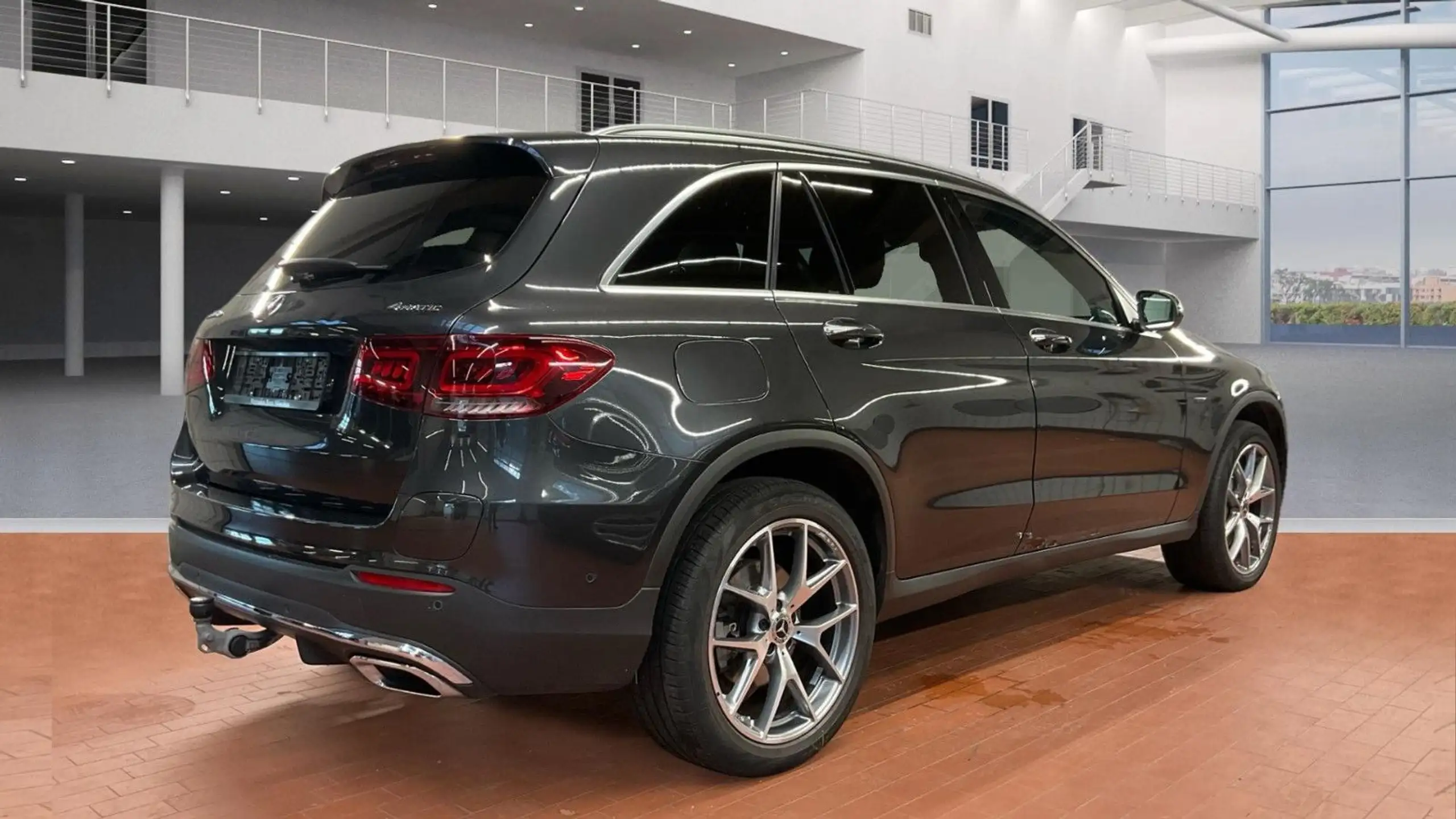 Mercedes-Benz - GLC 300