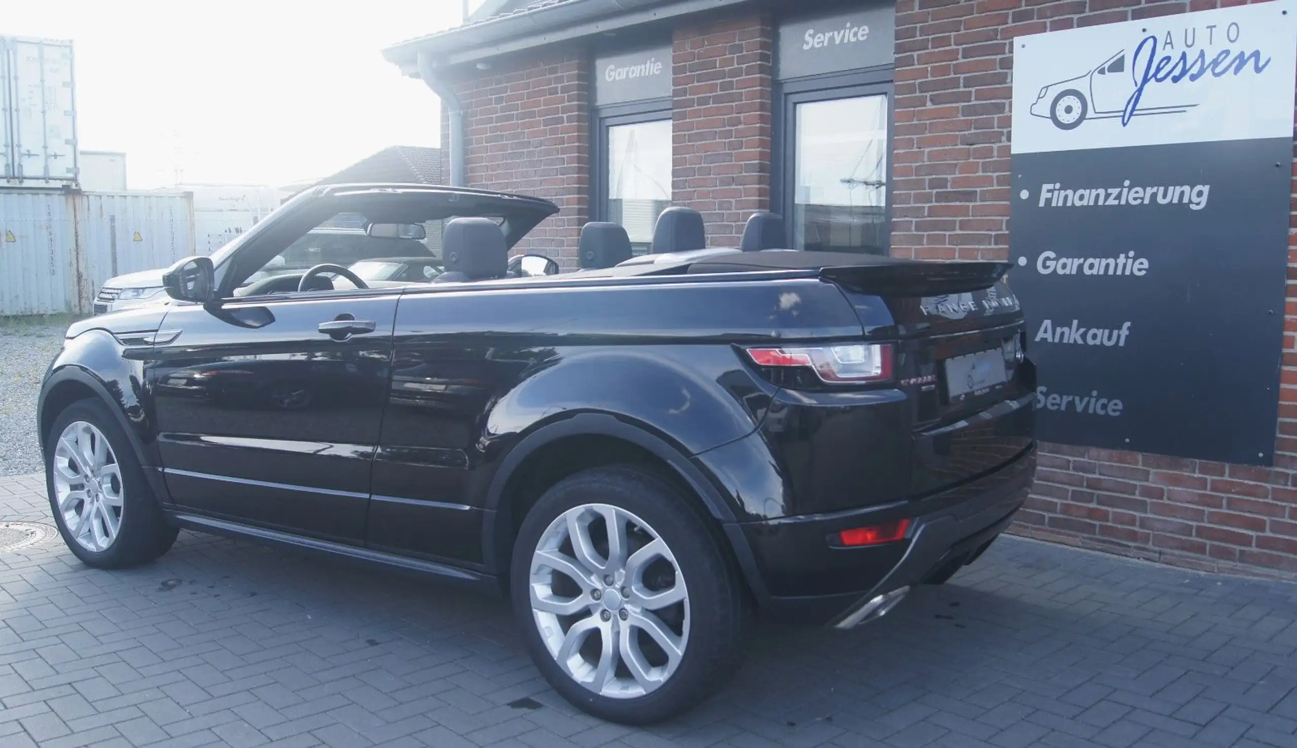 Land Rover - Range Rover Evoque