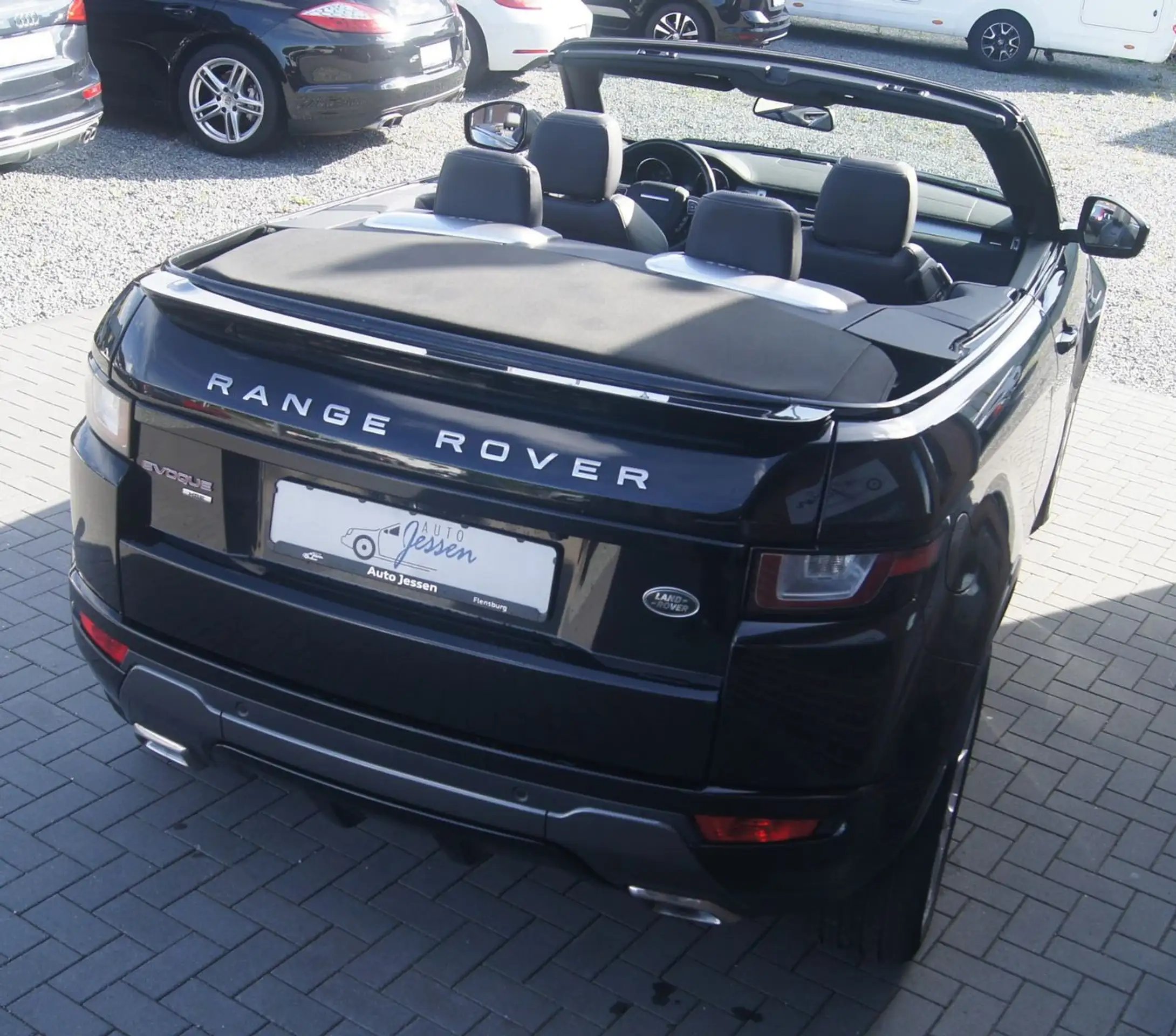 Land Rover - Range Rover Evoque