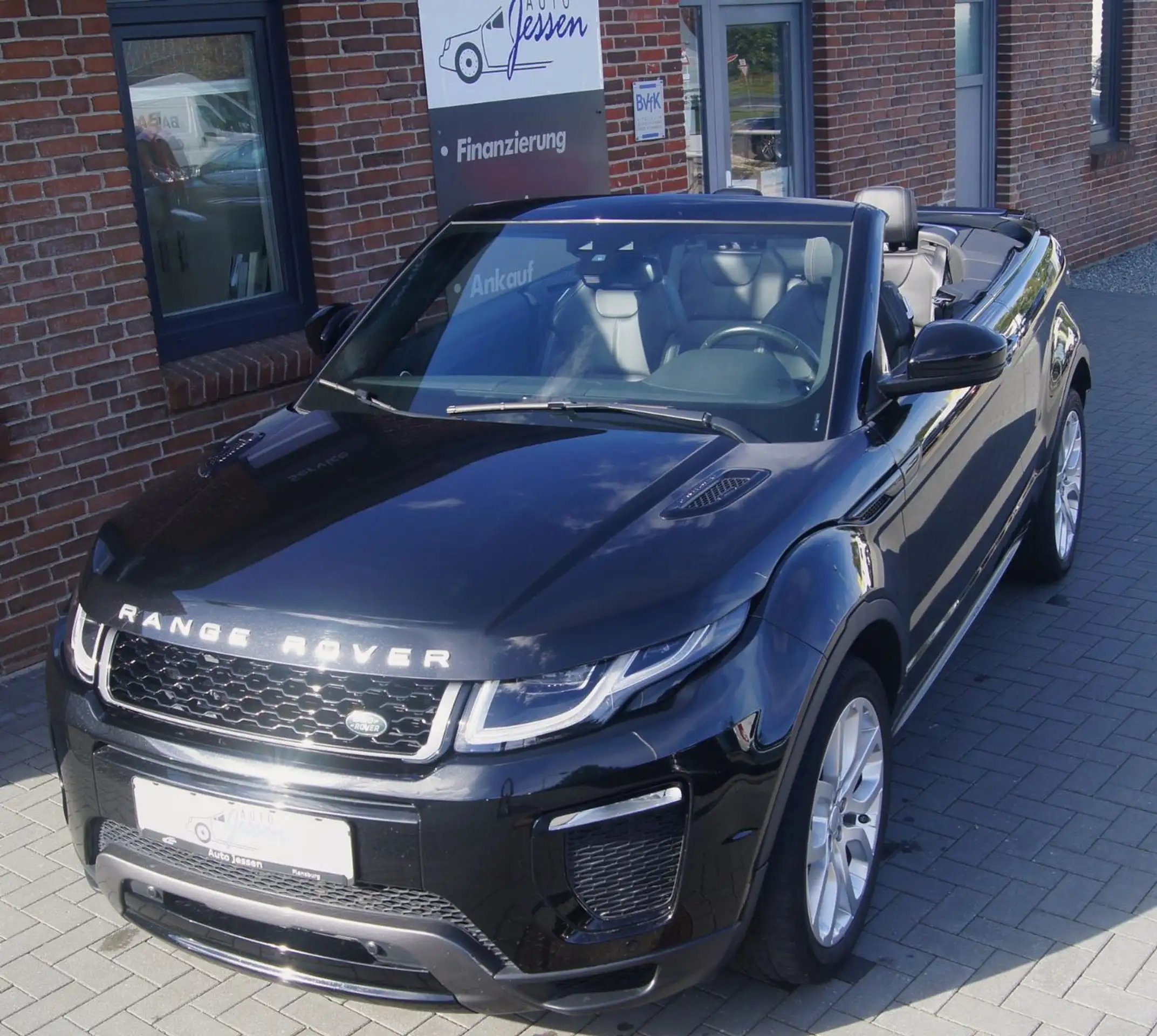 Land Rover - Range Rover Evoque