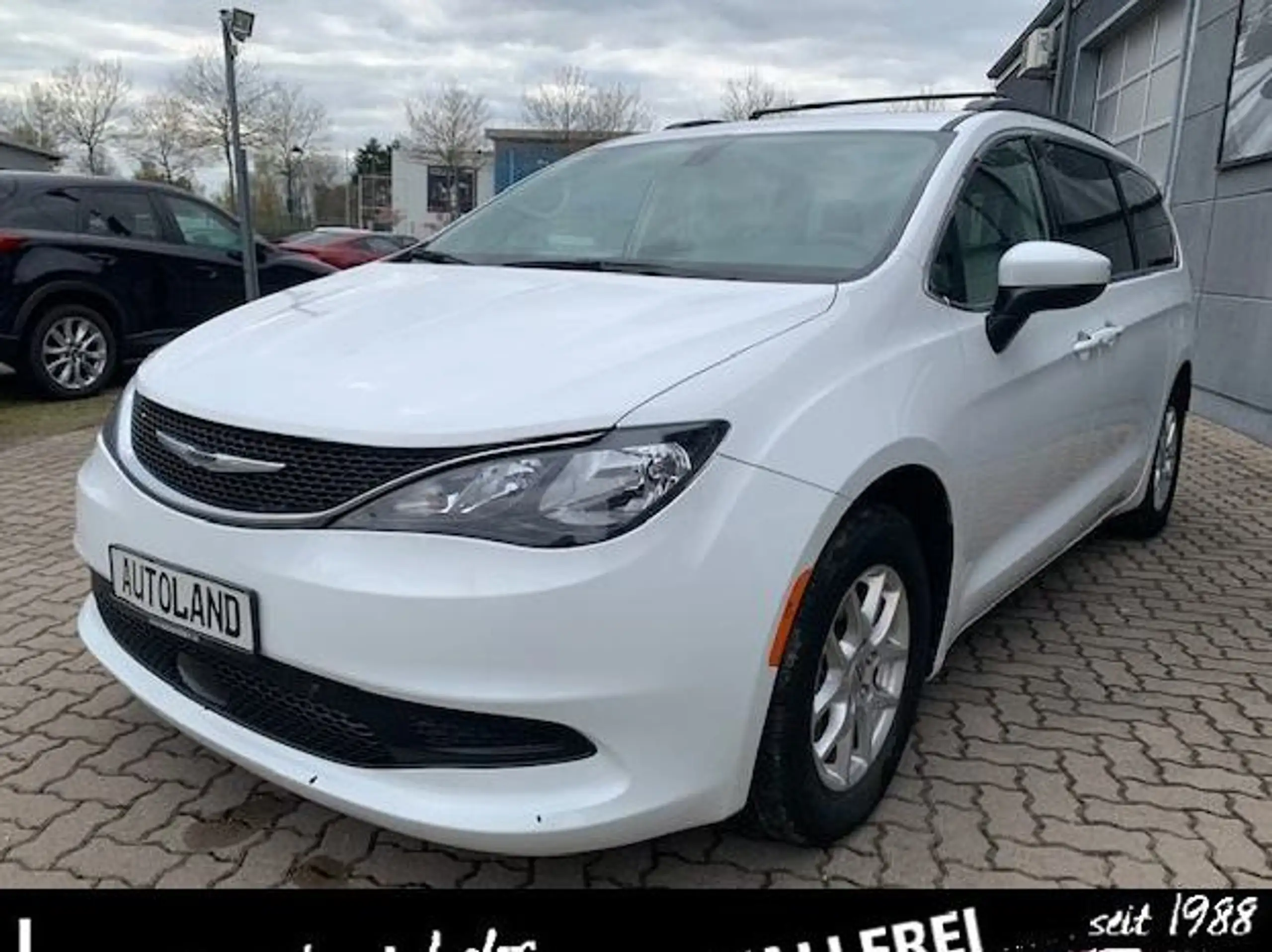 Chrysler - Pacifica