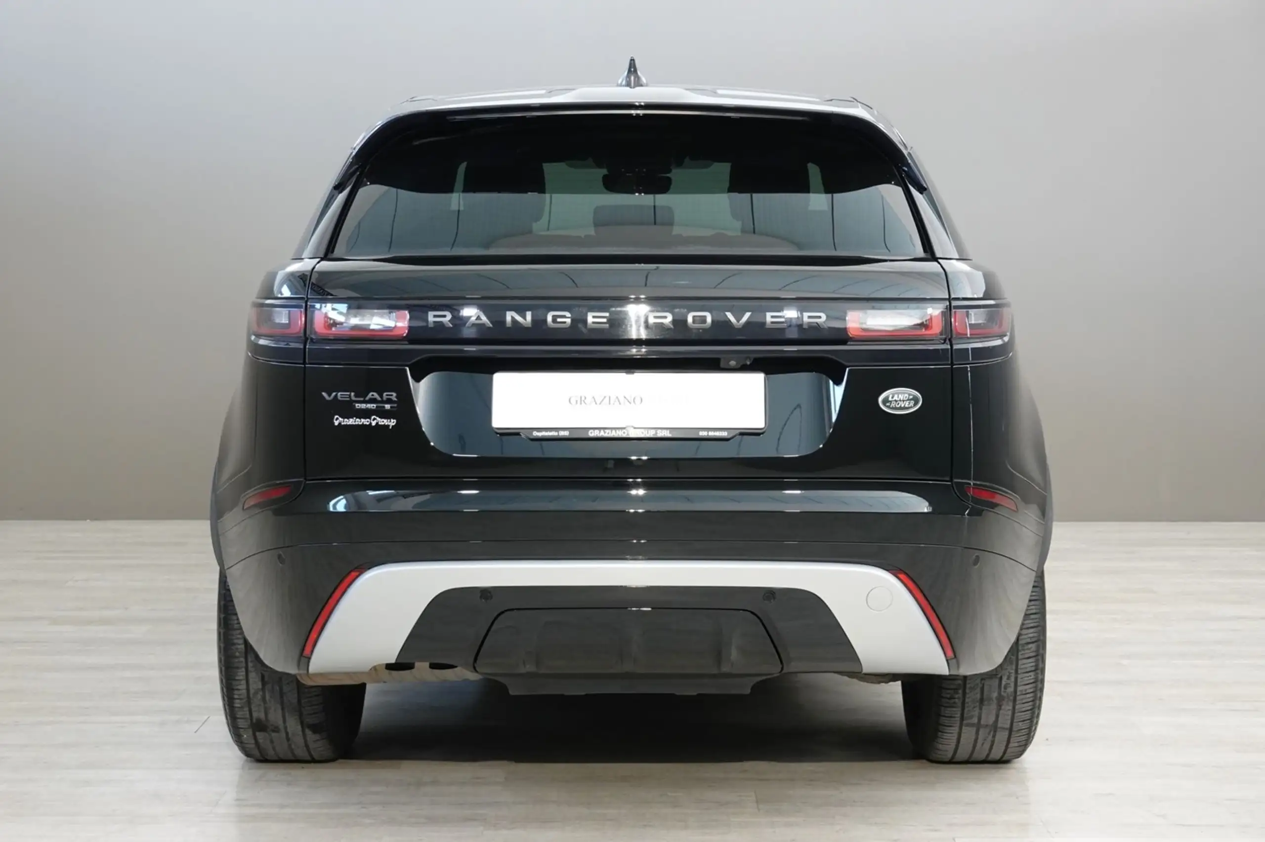 Land Rover - Range Rover Velar