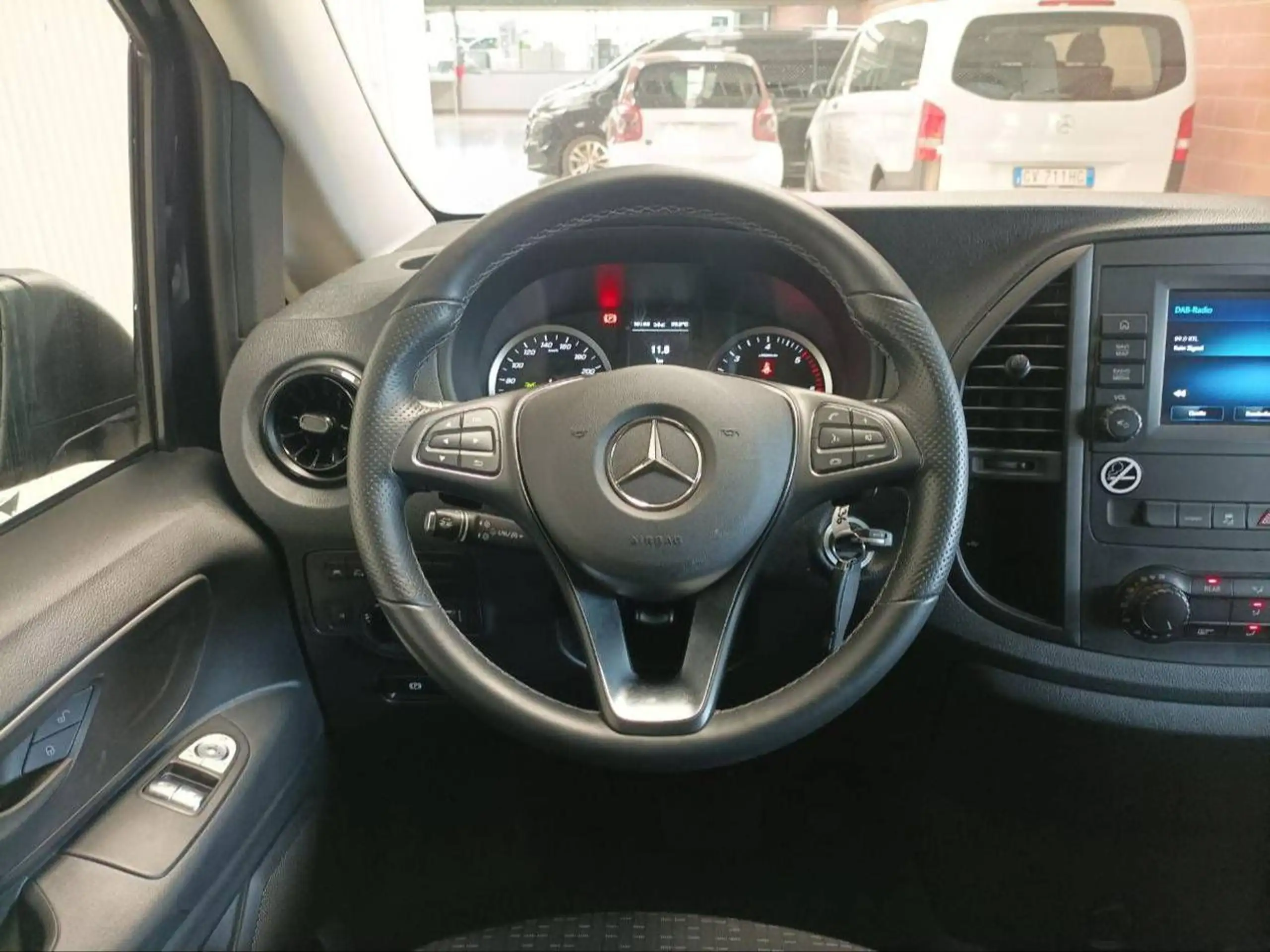 Mercedes-Benz - Vito