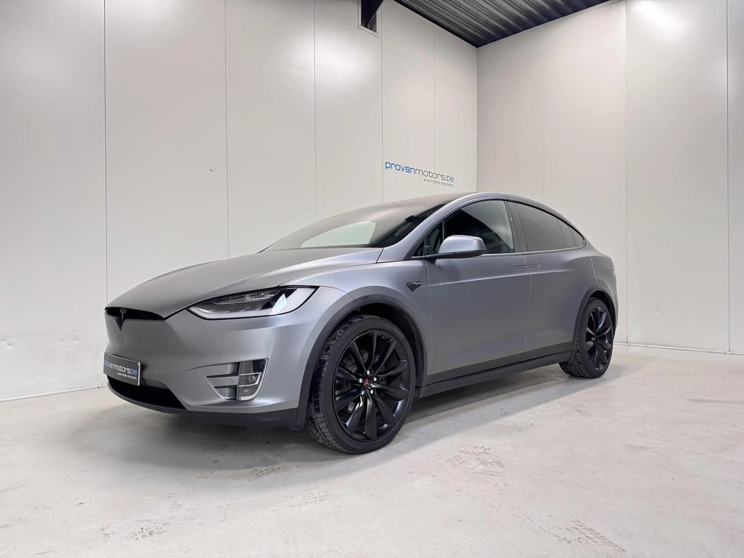 Tesla - Model X