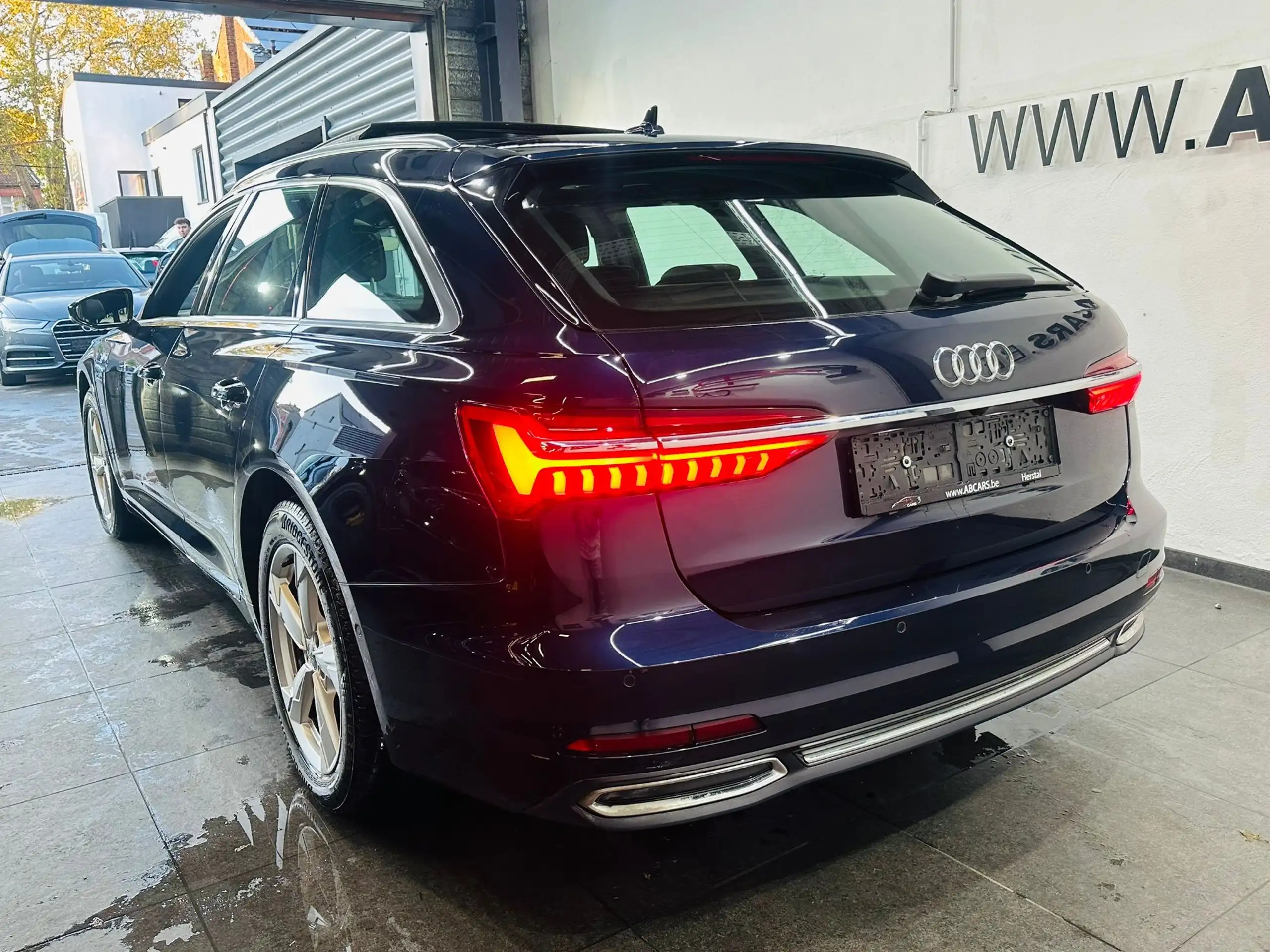 Audi - A6